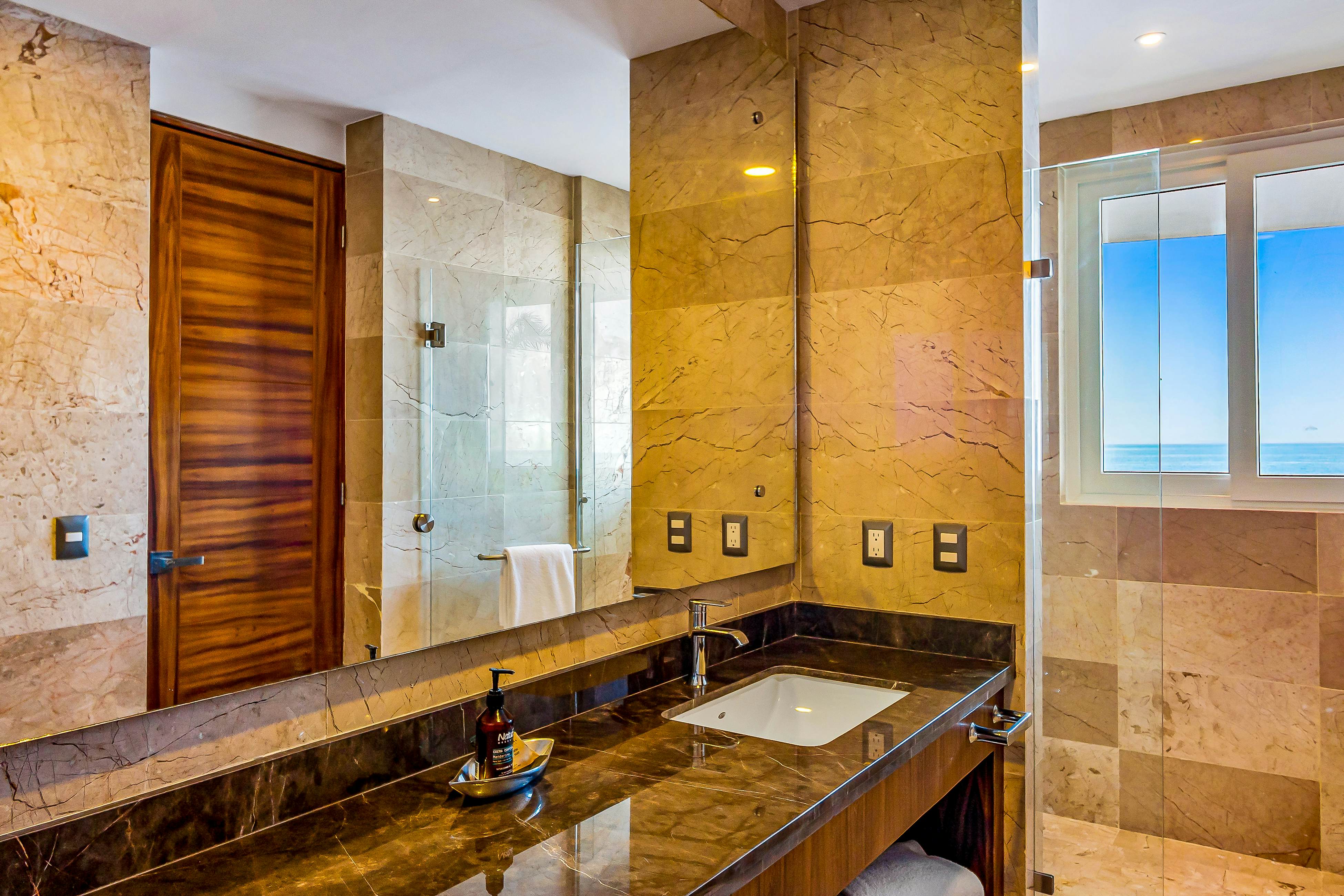 Blue Horizon 102 at Residences