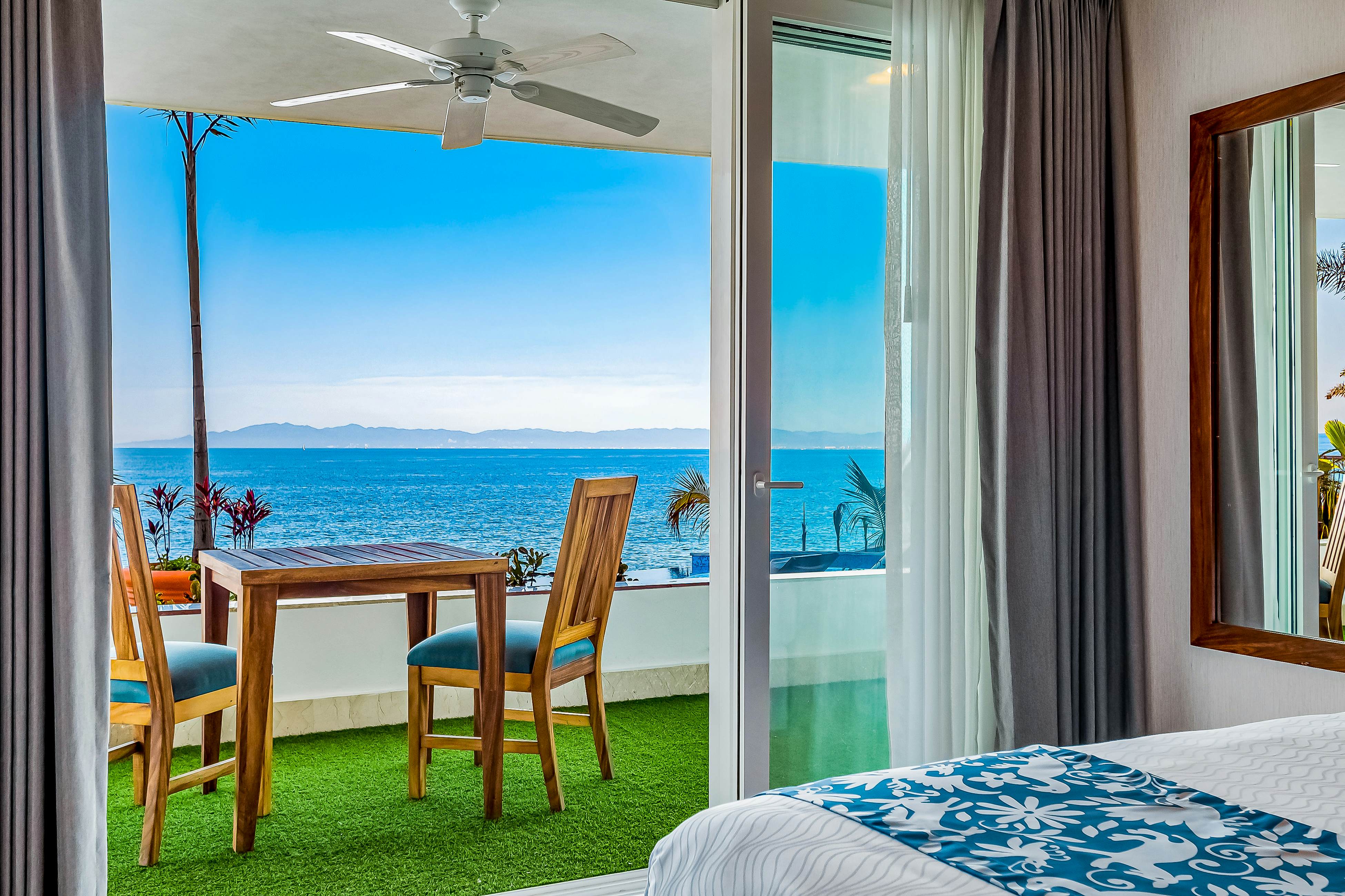 Blue Horizon 102 at Residences