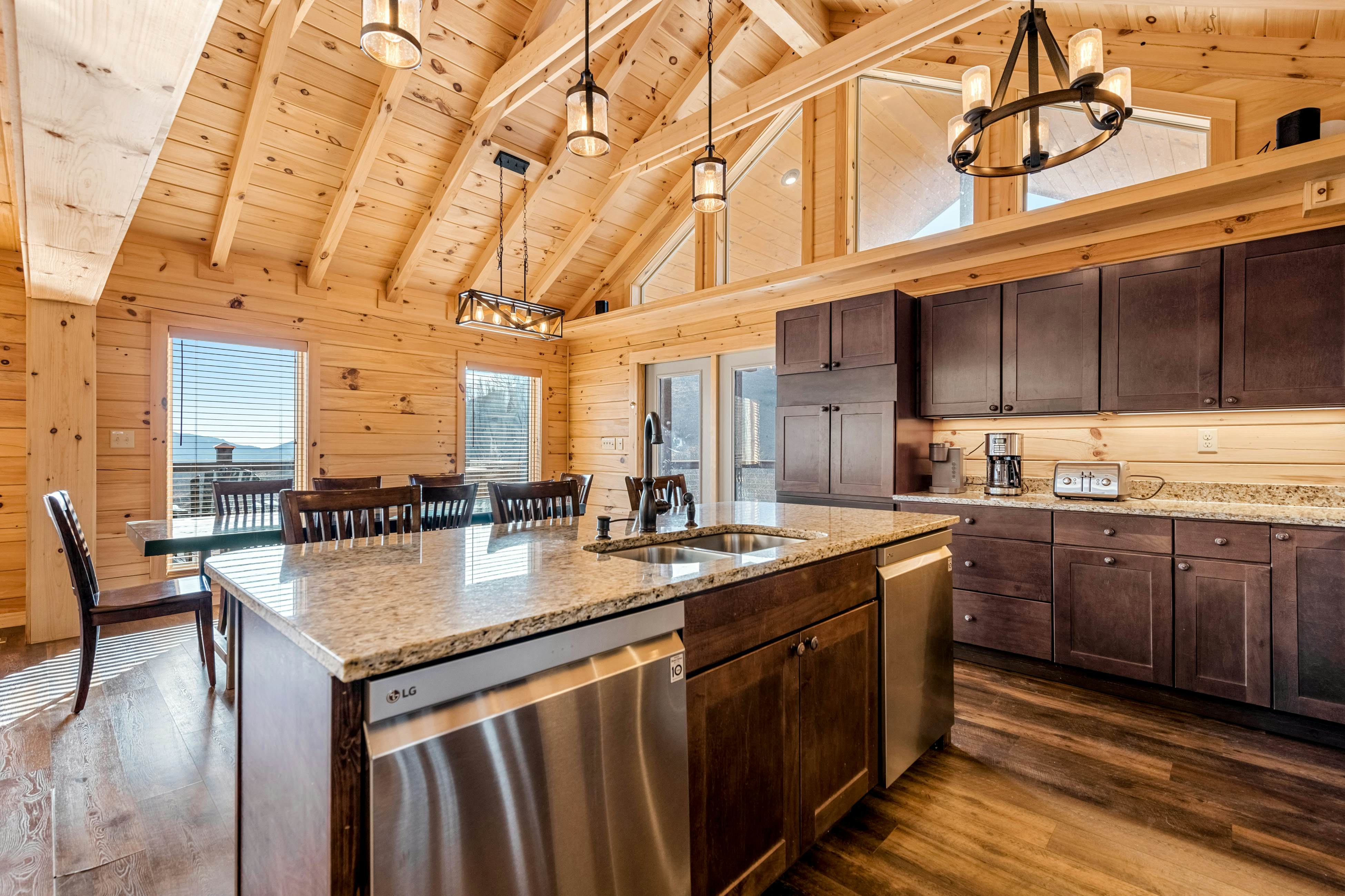 A Mountain Thing at Monteagle 6 BD Banner Elk, NC Vacation Rental