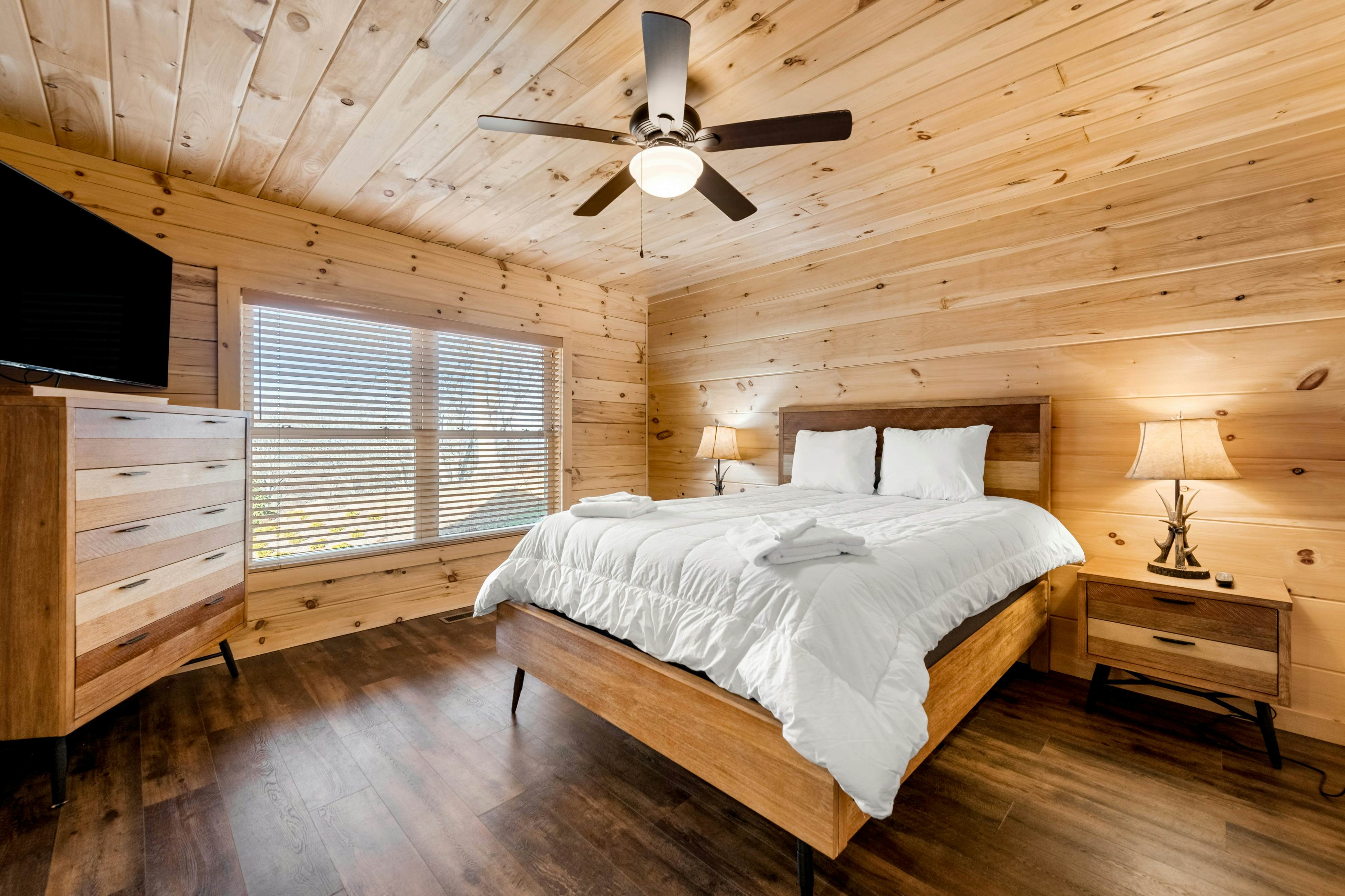 A Mountain Thing at Monteagle 6 BD Banner Elk, NC Vacation Rental