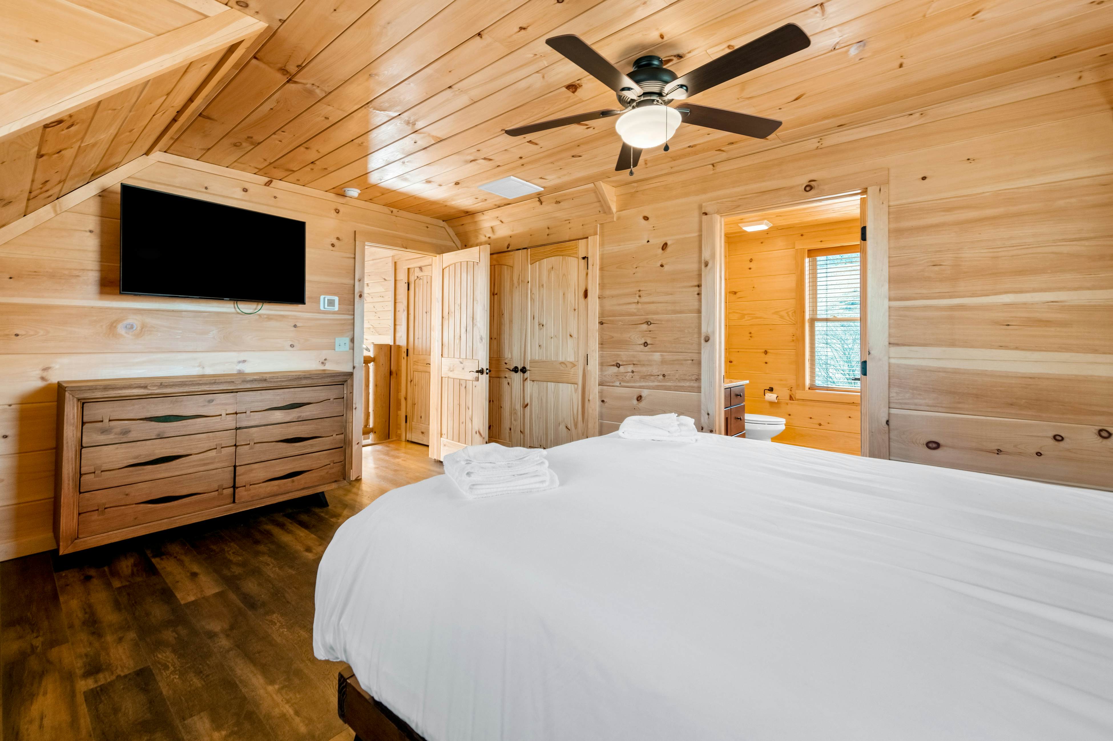 A Mountain Thing at Monteagle 6 BD Banner Elk, NC Vacation Rental Vacasa