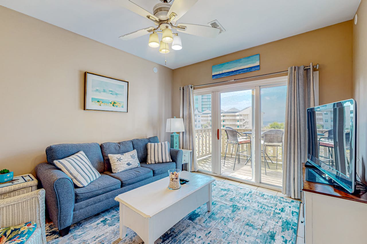 Baywatch F8 2 BD Pensacola Beach, FL Vacation Rental Vacasa