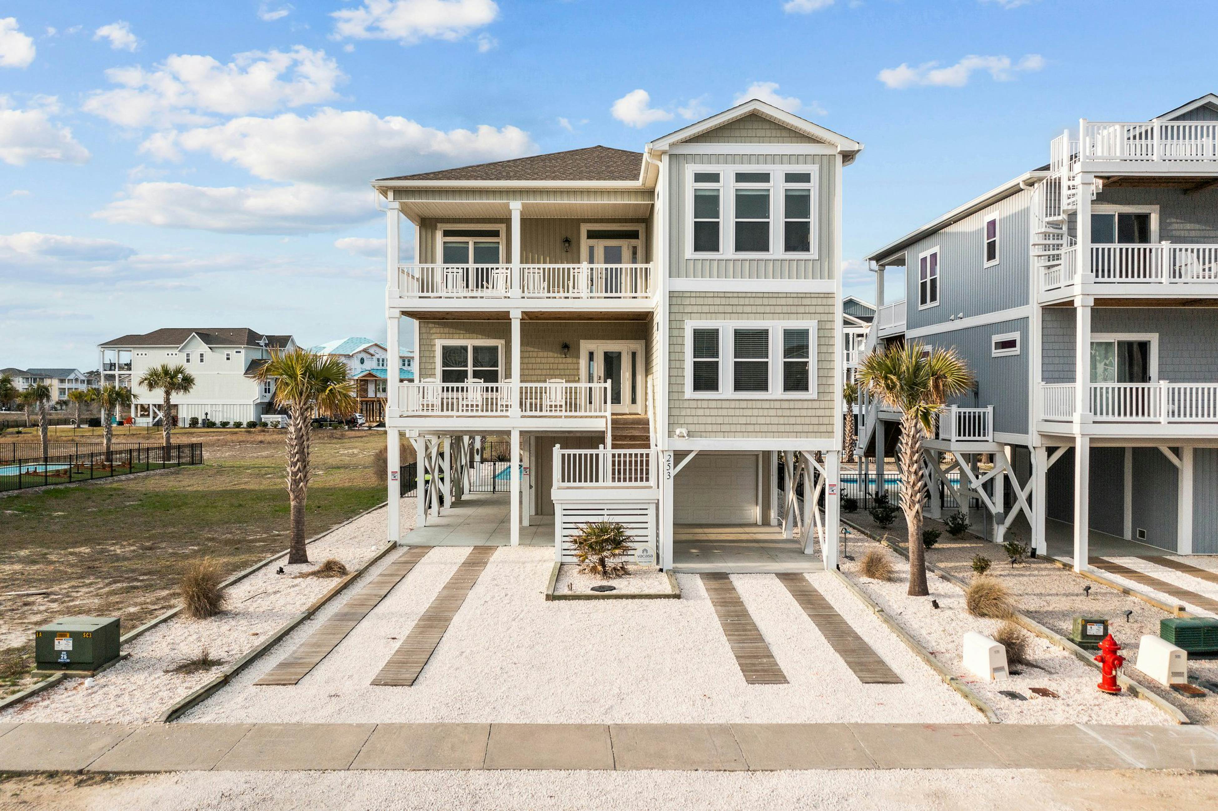 Sunny Daze | 7 BD Ocean Isle Beach, NC Vacation Rental | Vacasa