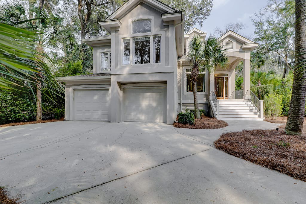 Close to beach, pickleball, tennis & golf with private pool, & hot tub — Hilton Head, SC — vacation rental