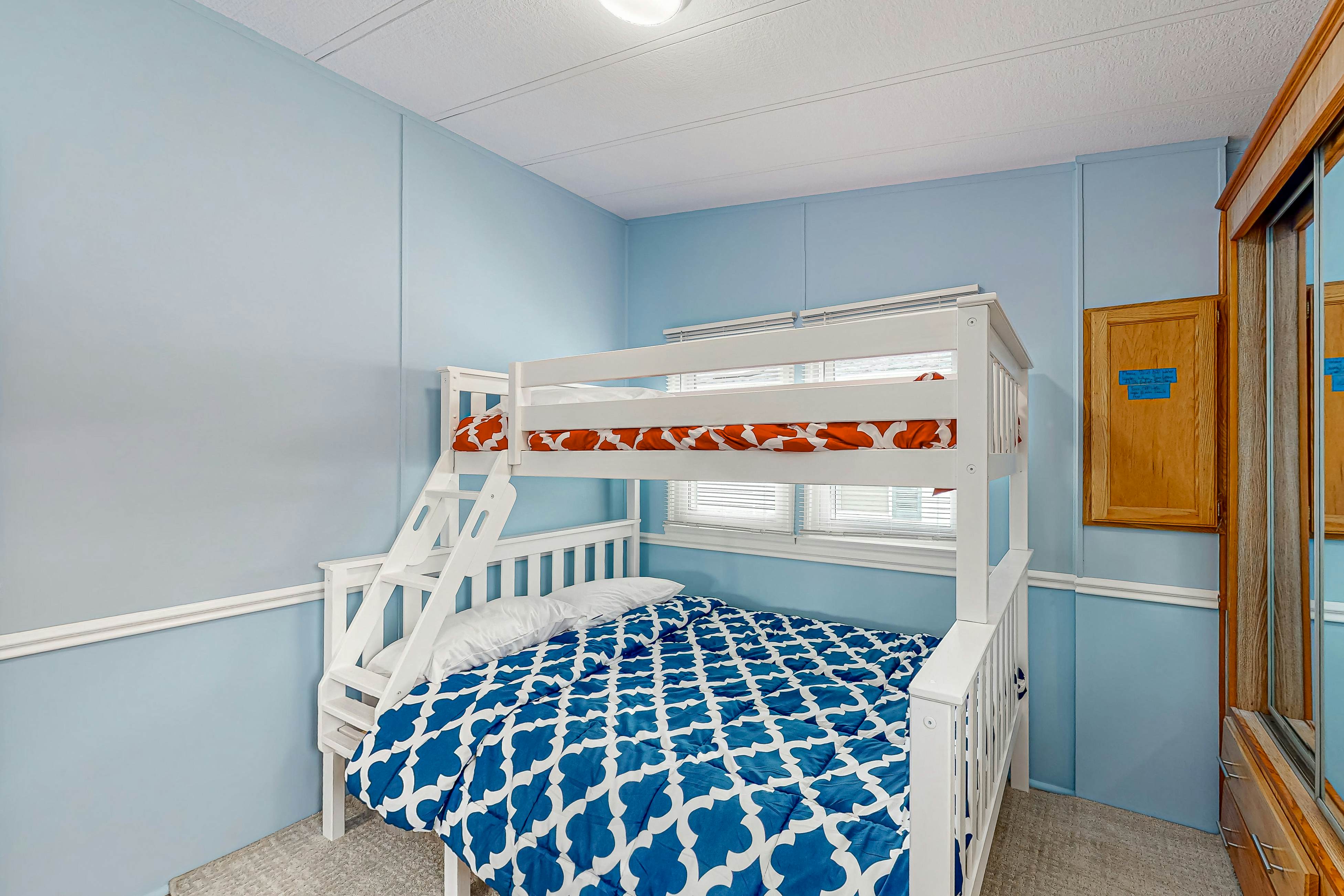 Assateague Pointe - 12401 Windlass Way