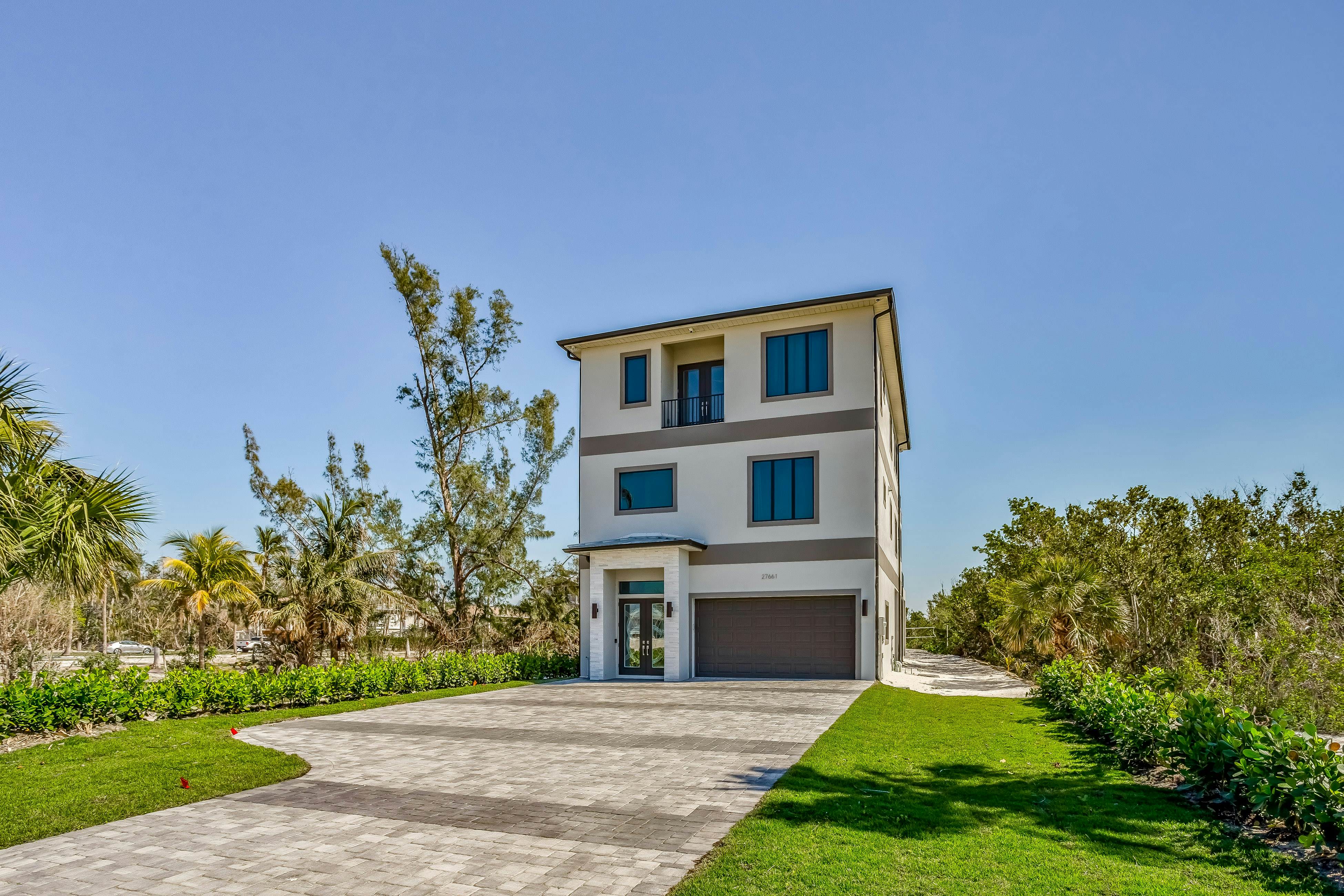 Modern Hickory Hideaway
