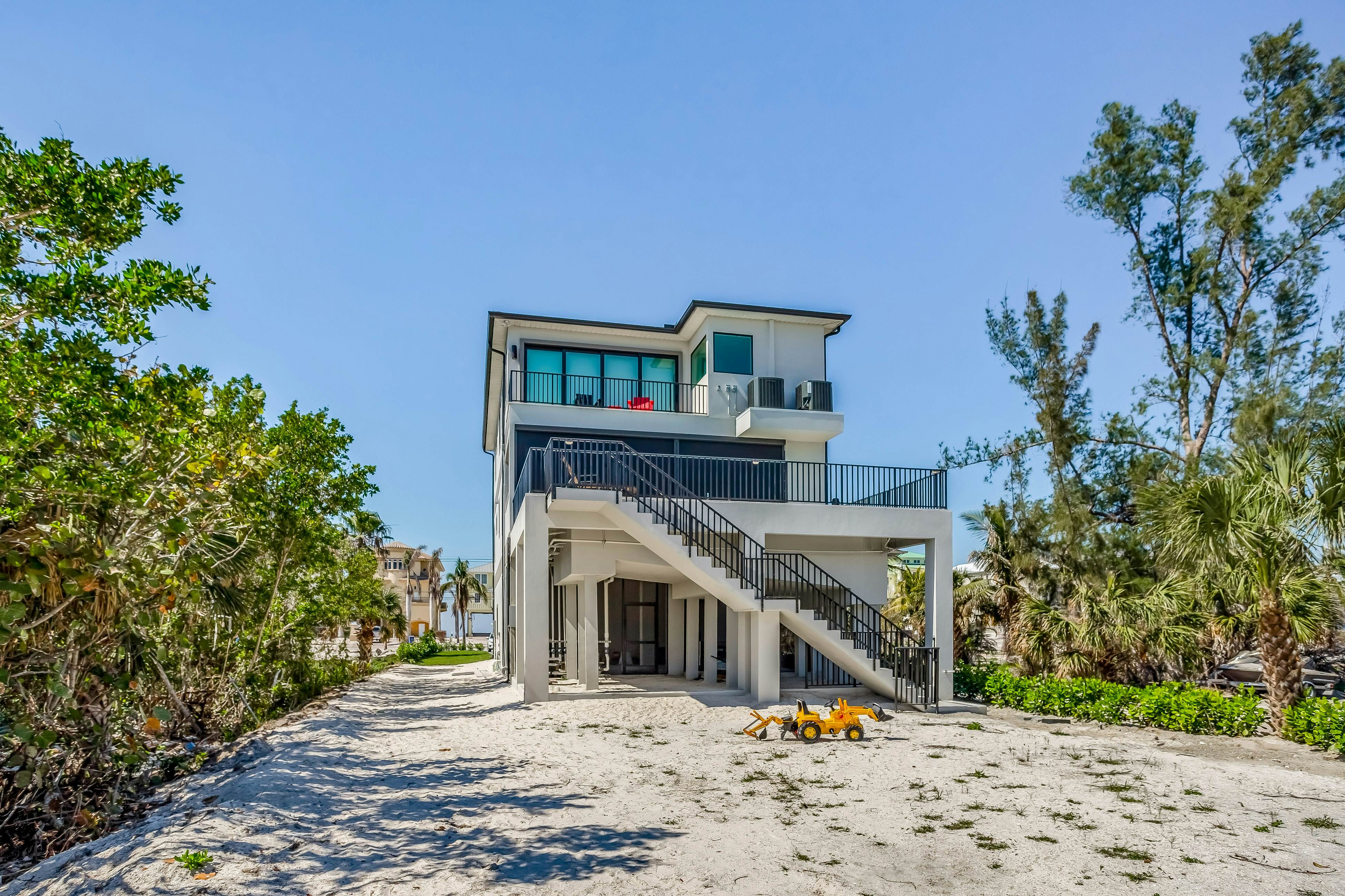 Modern Hickory Hideaway
