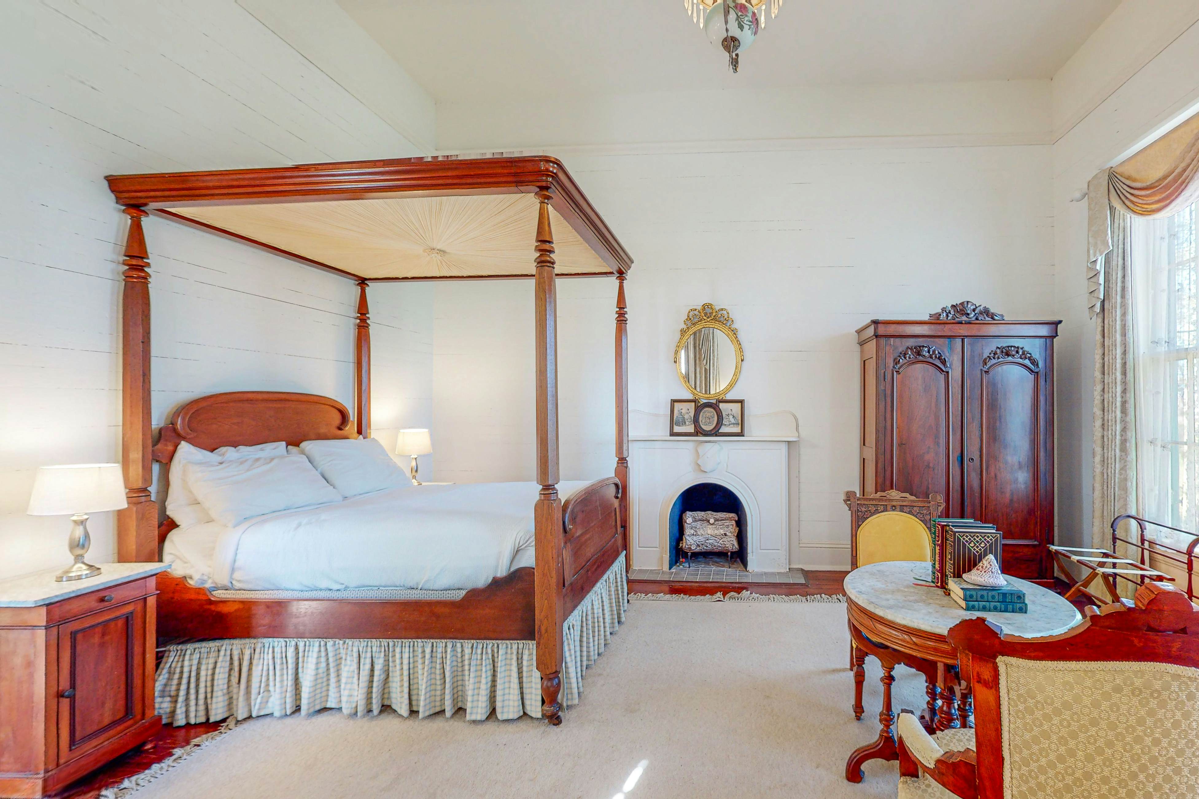 The Mathis House 4 BD Rockport, TX Vacation Rental Vacasa