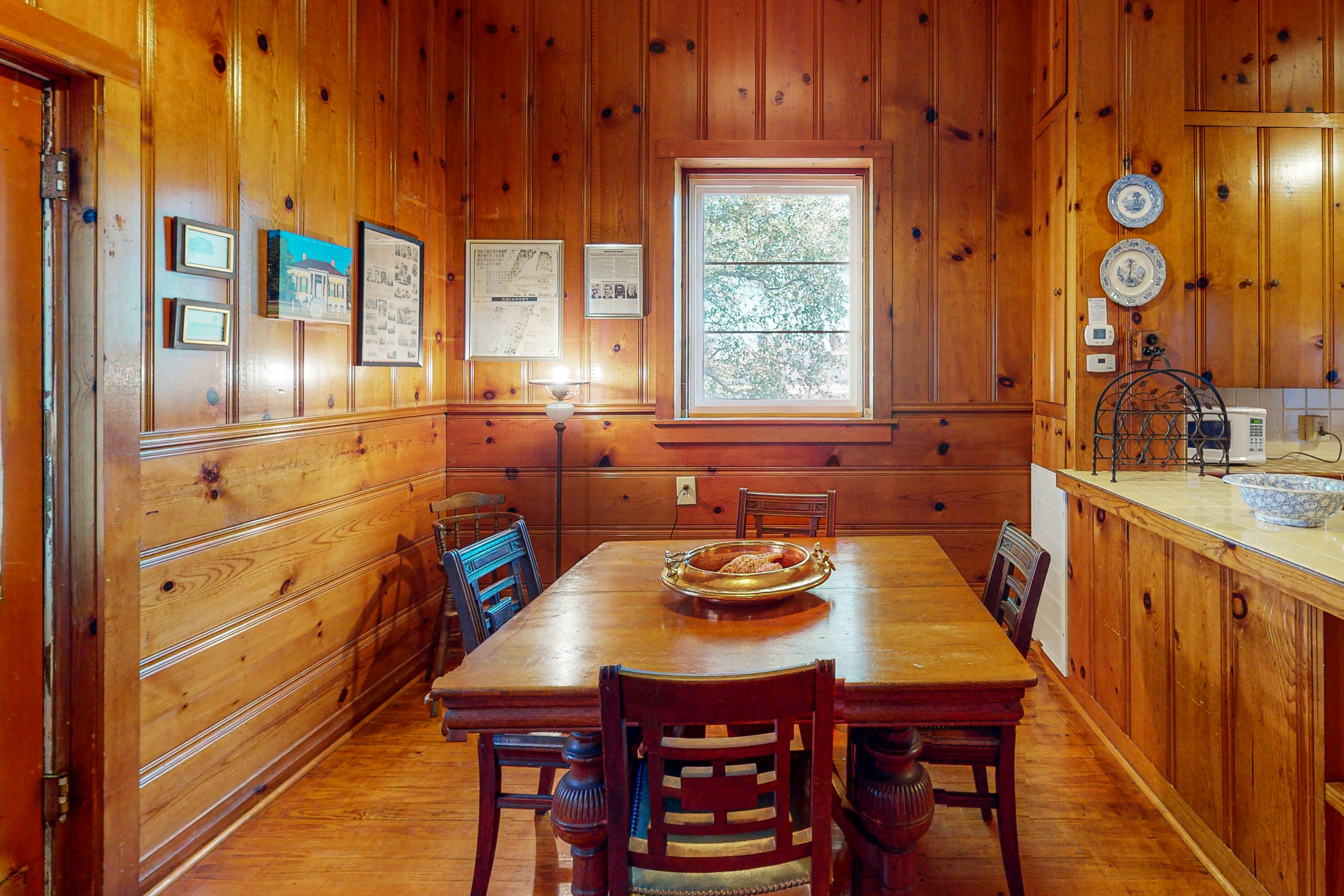 The Mathis House 4 BD Rockport, TX Vacation Rental Vacasa