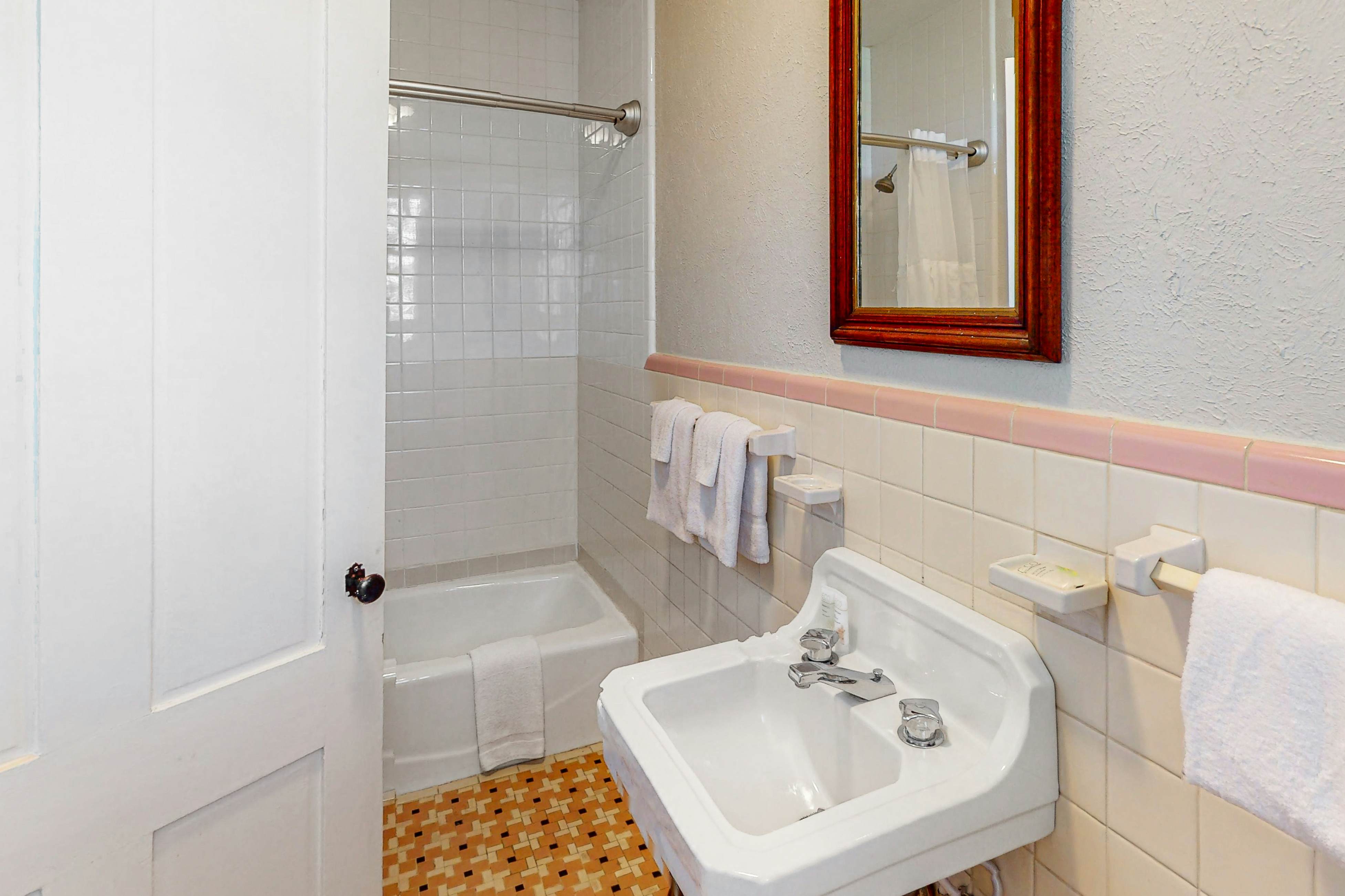 The Mathis House 4 BD Rockport, TX Vacation Rental Vacasa