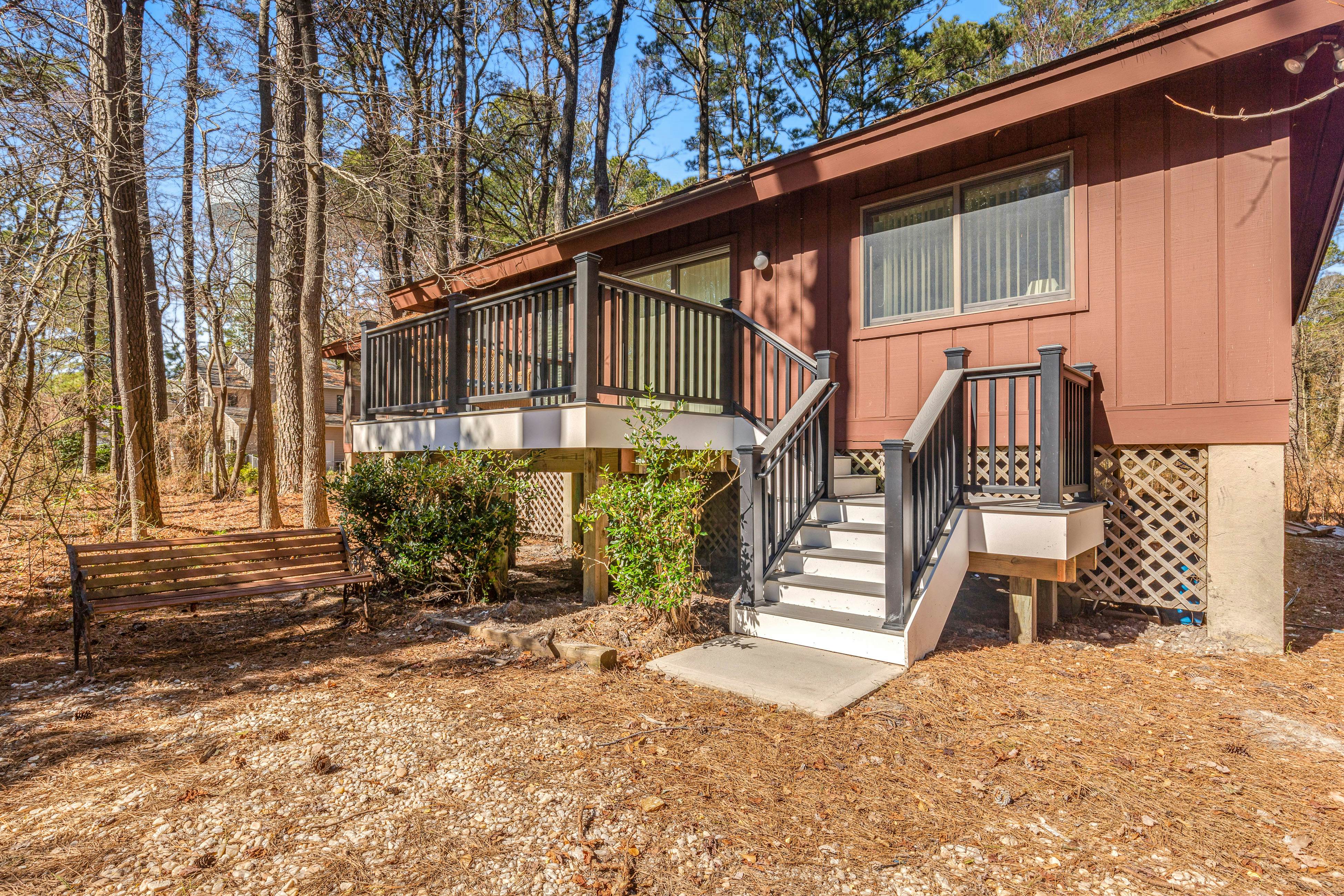 Middlesex Beach - 137 Evergreen Rd