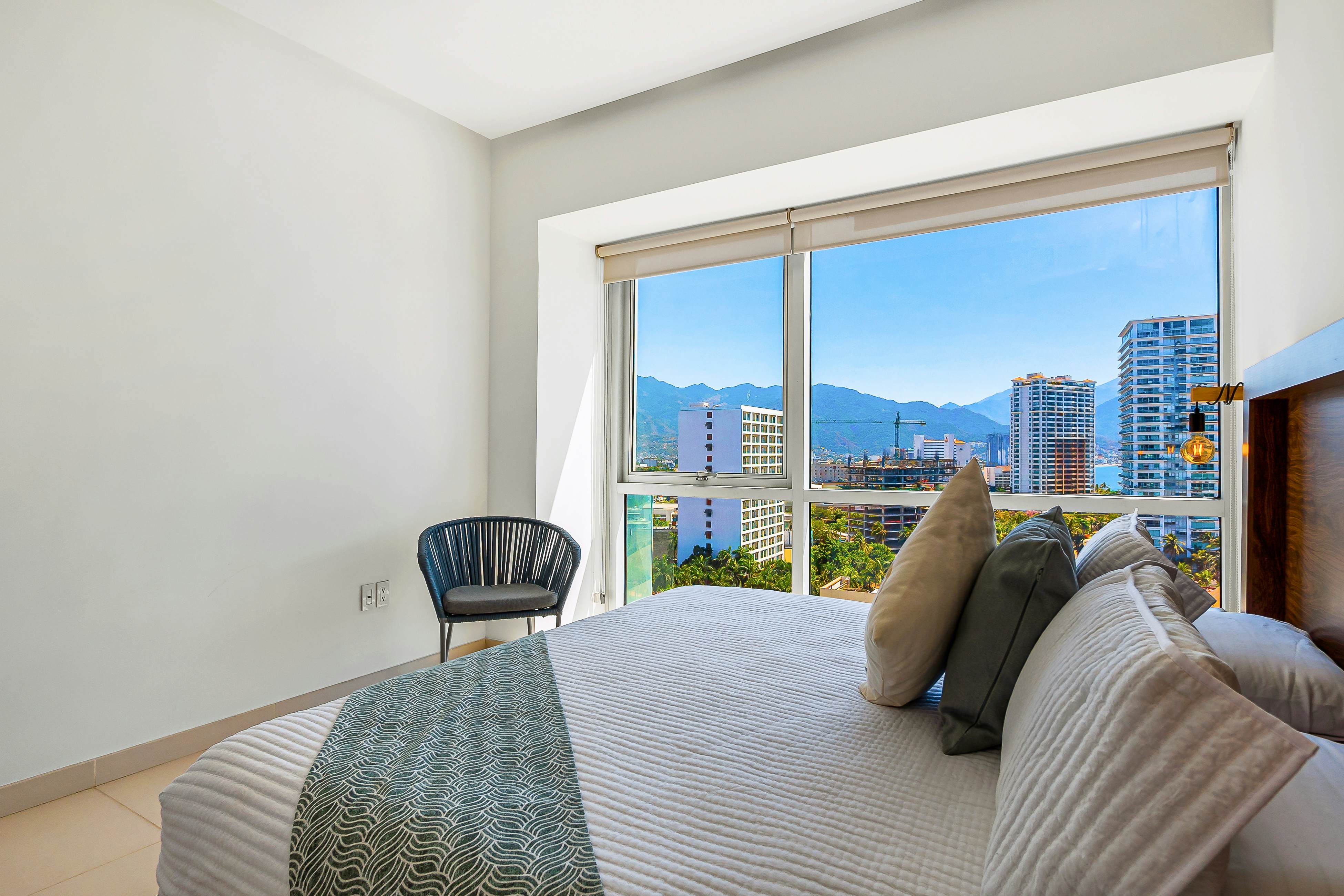 Seize The Sun, 1-1505