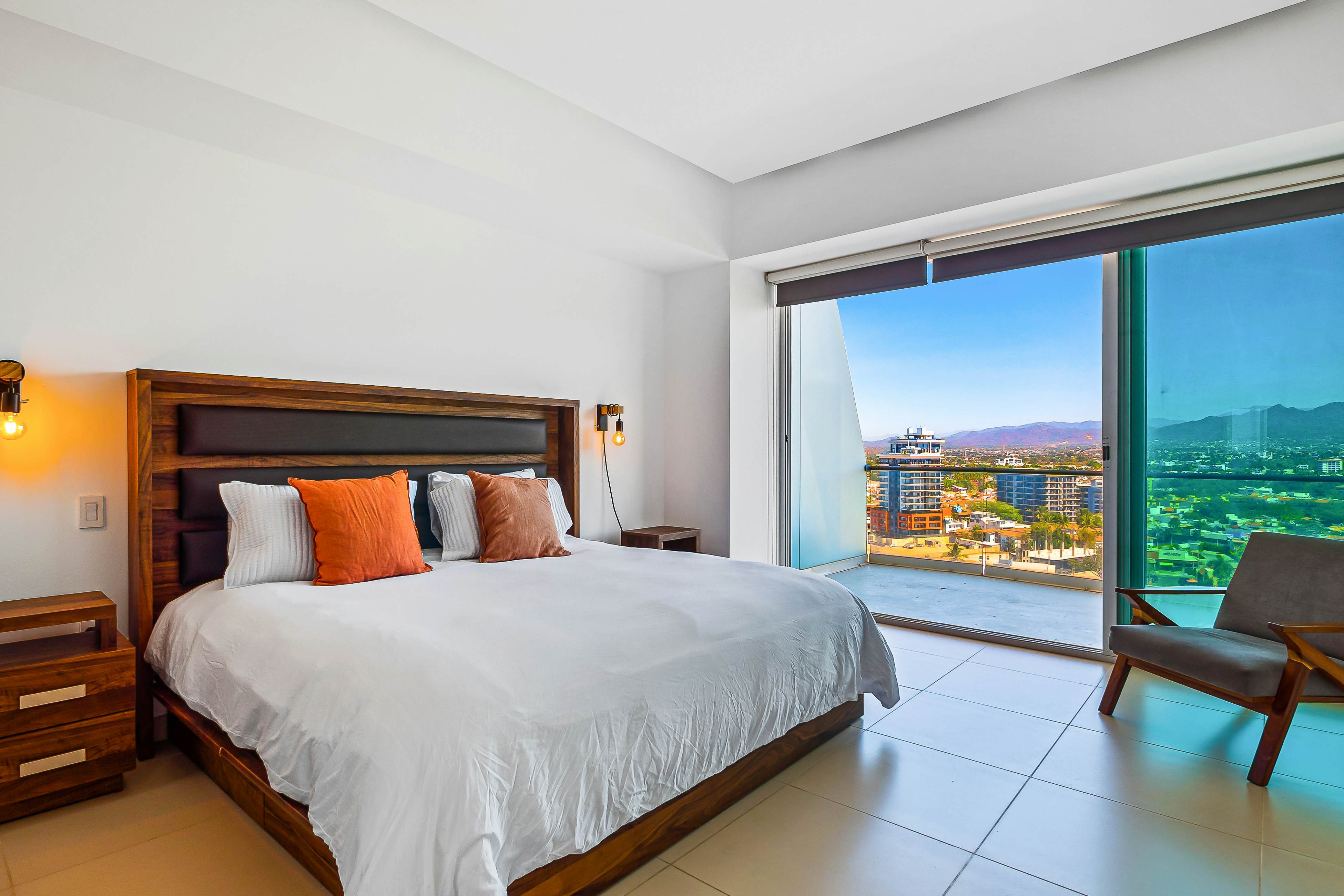 Seize The Sun, 1-1505