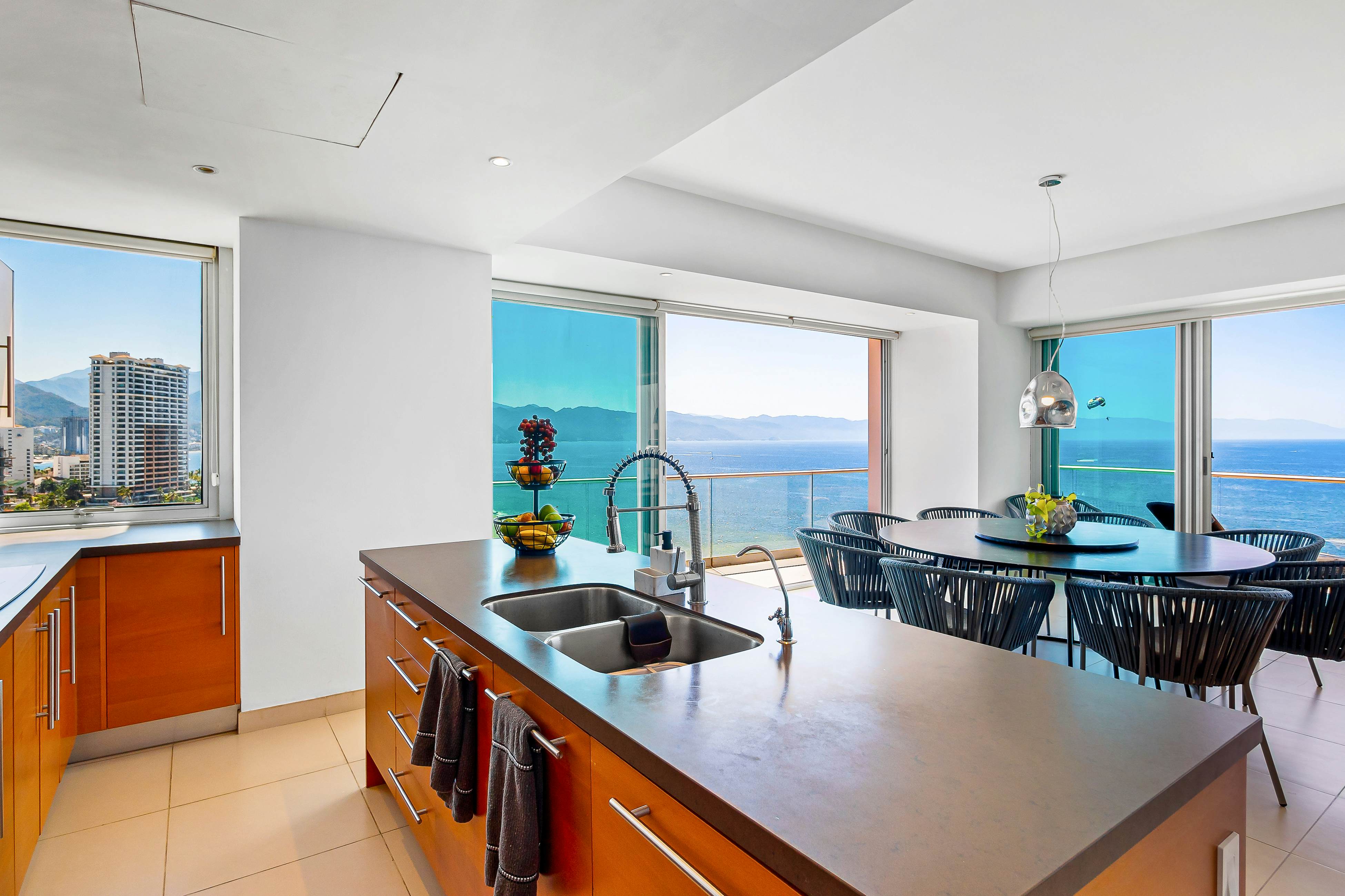 Seize The Sun, 1-1505