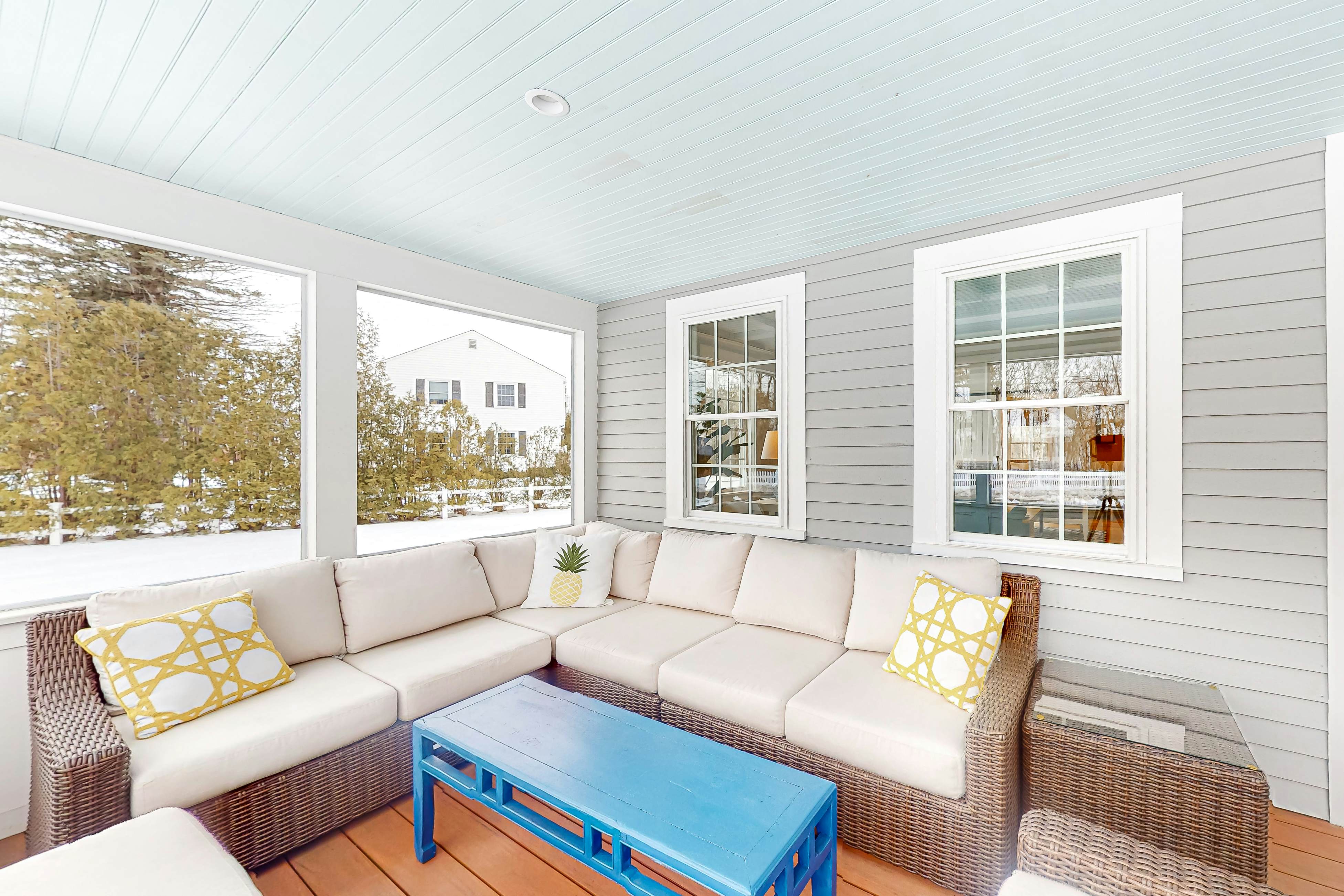 Kennebunk Beach House 4 BD Kennebunk, ME Vacation Rental Vacasa