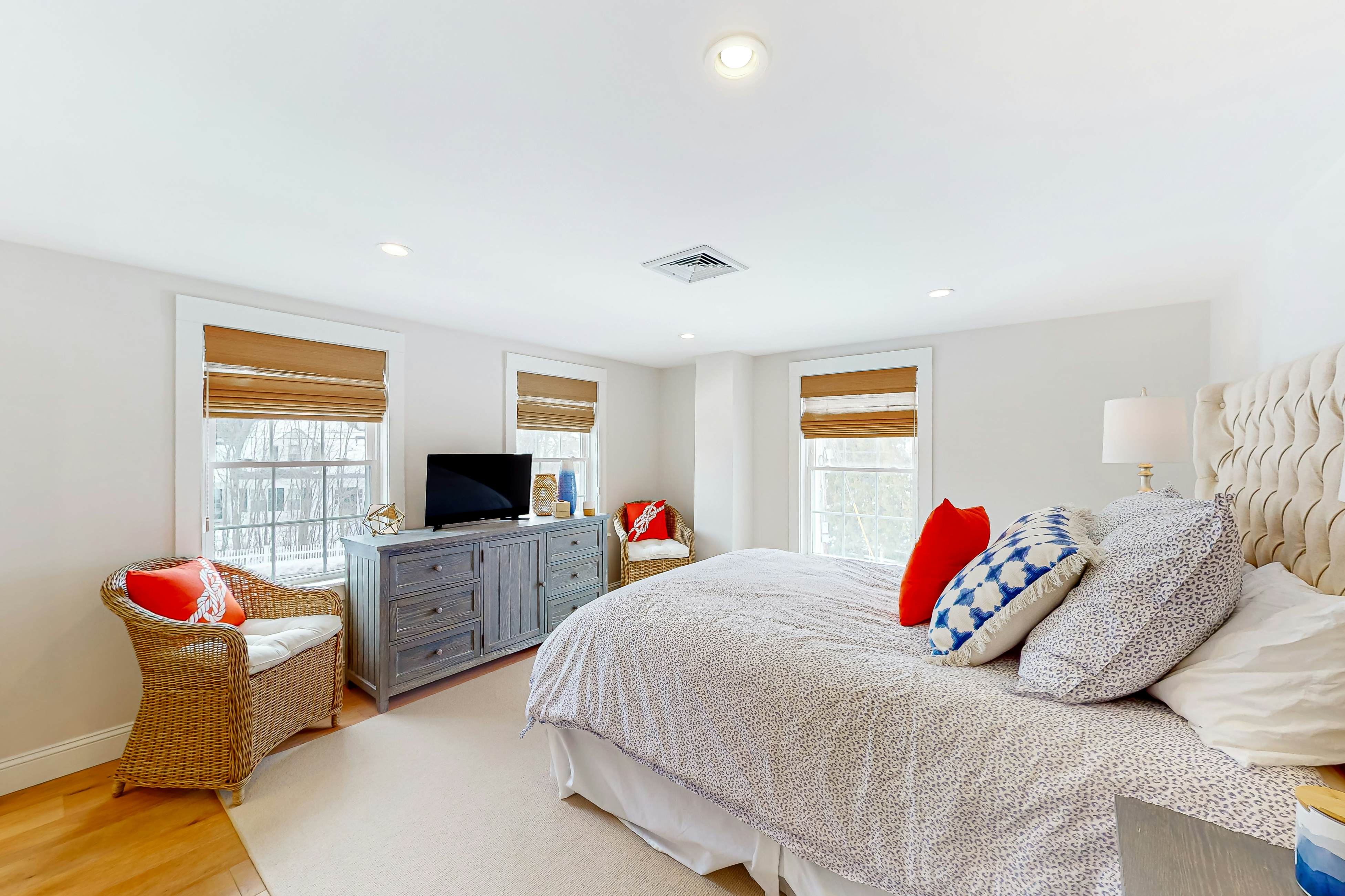 Kennebunk Beach House 4 BD Kennebunk, ME Vacation Rental Vacasa