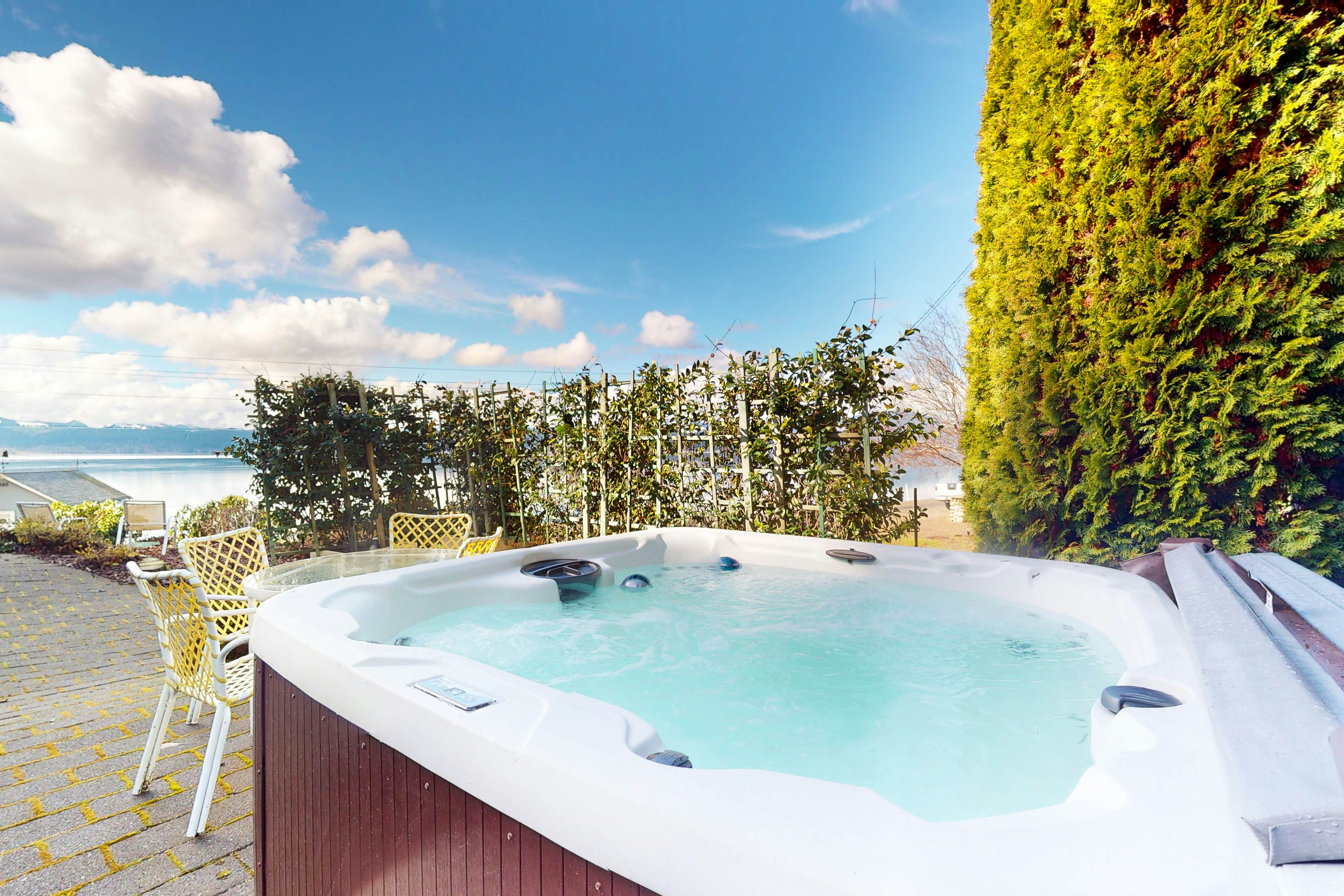 Hood Canal Historic Hideaway 2 BD Union, WA Vacation Rental Vacasa