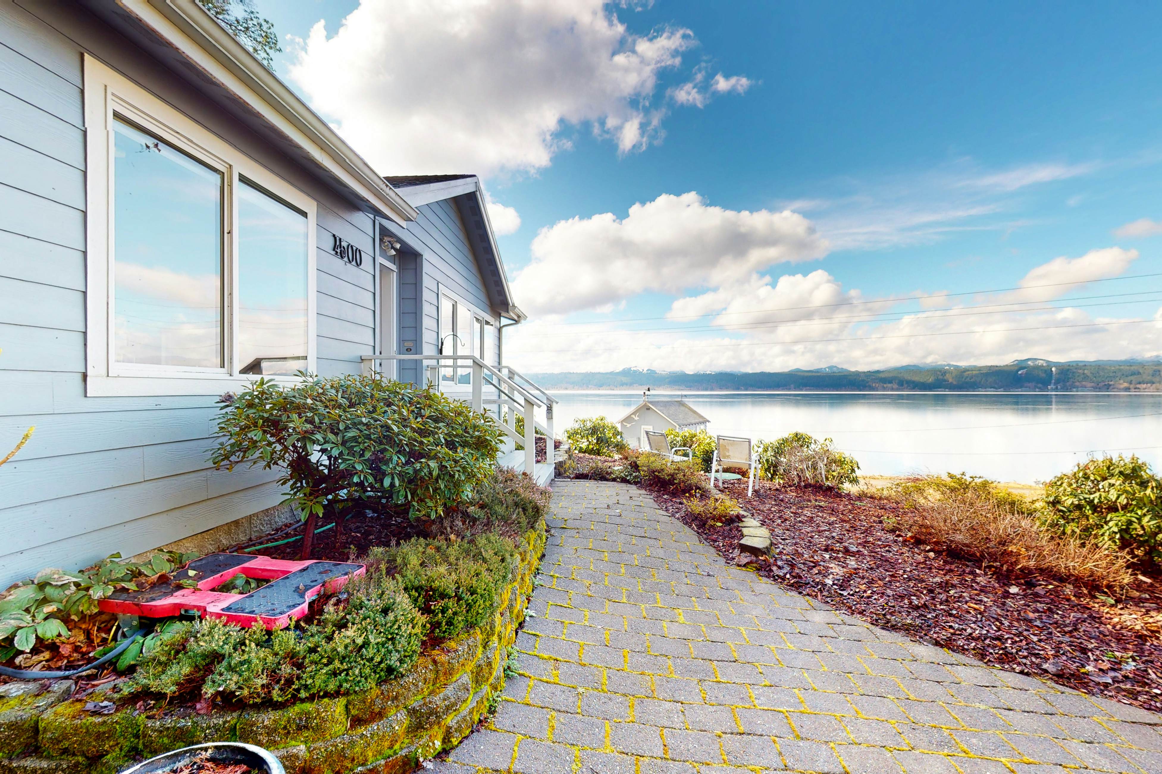 Hood Canal Historic Hideaway 2 BD Union, WA Vacation Rental Vacasa