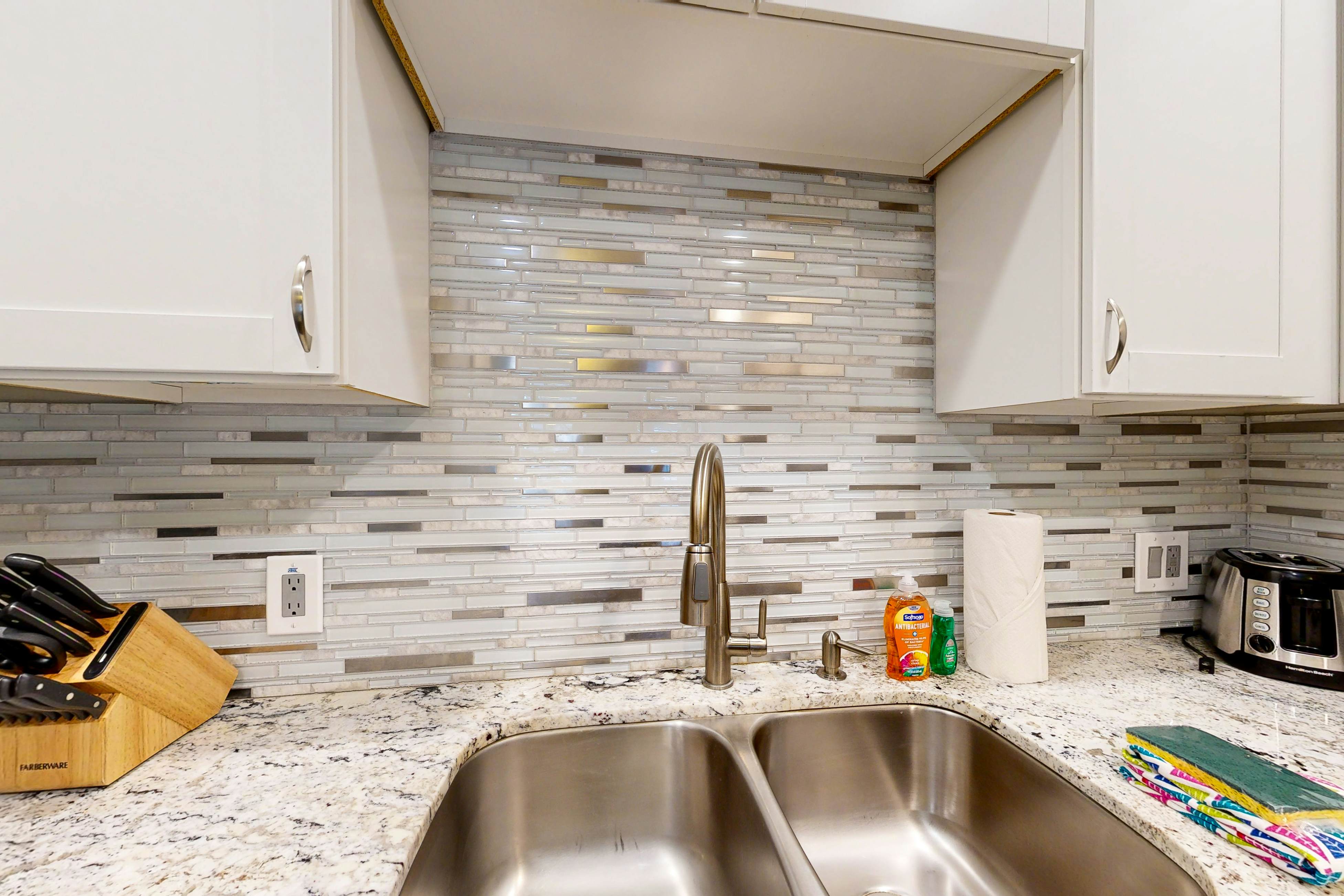 Golden Oasis, Unit #110