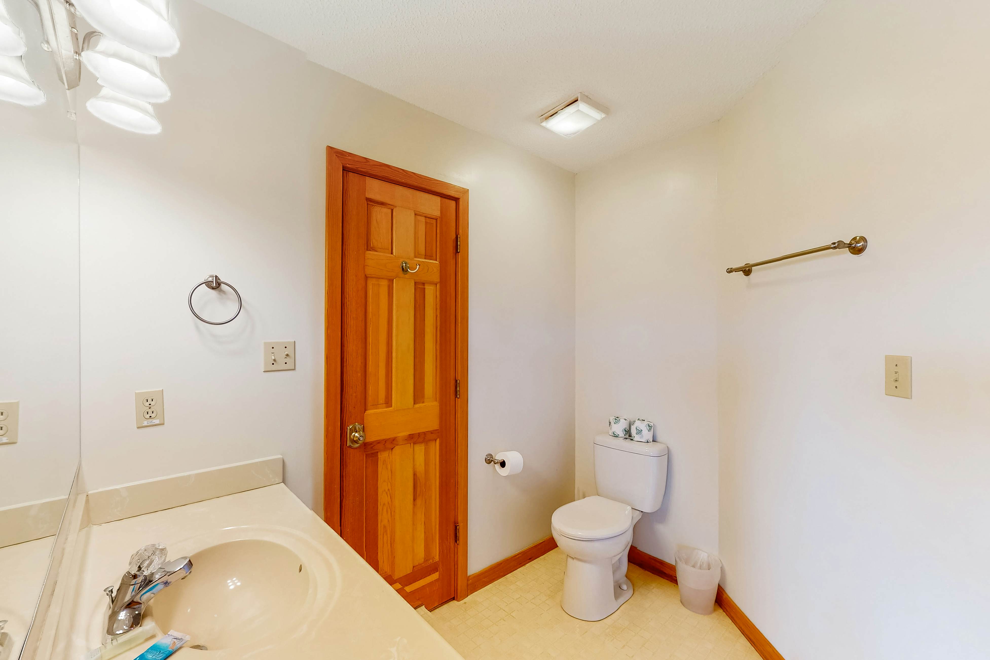 Tranquil Waves 79 5 BD Waves, NC Vacation Rental Vacasa