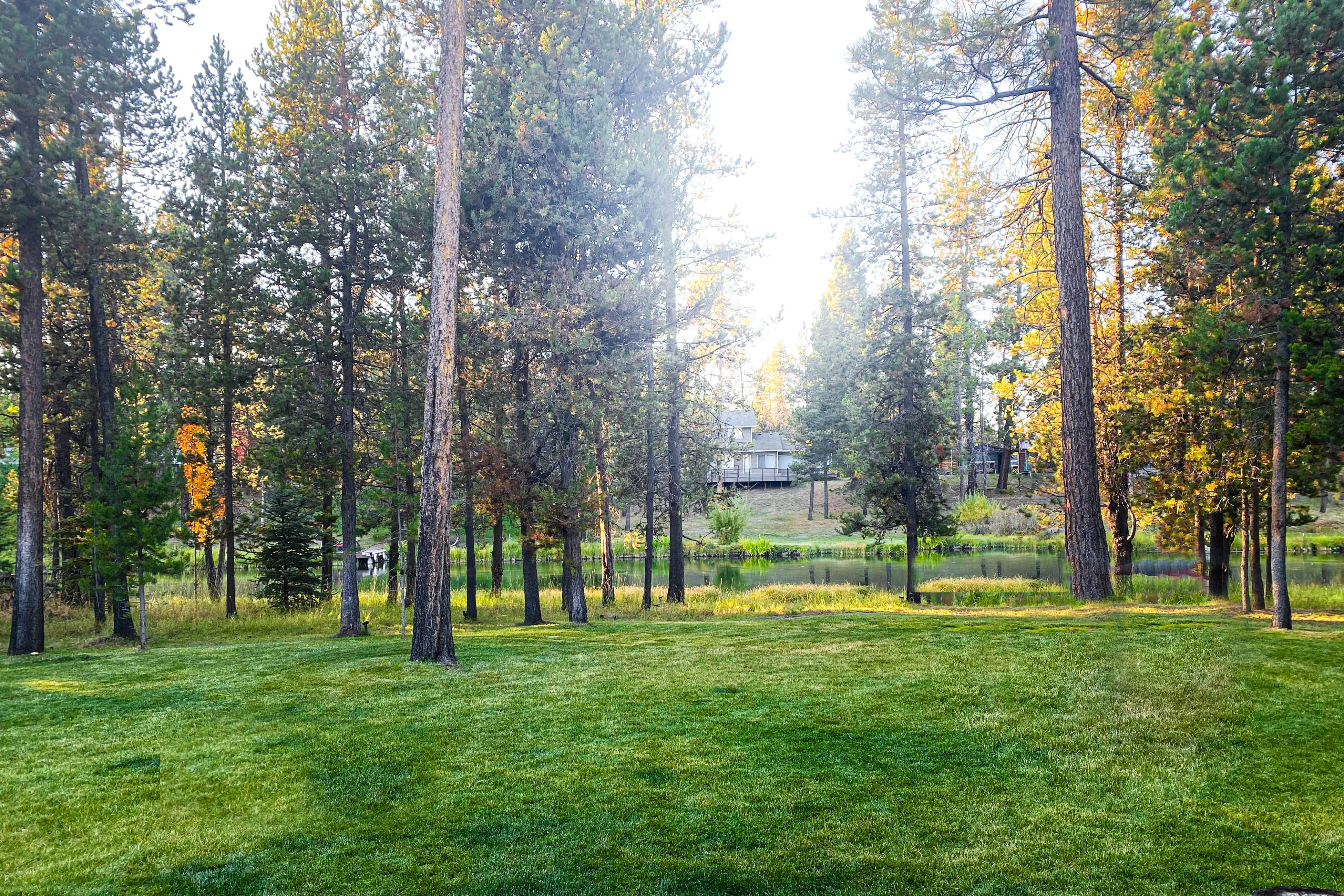 Luxury Deschutes Riverfront