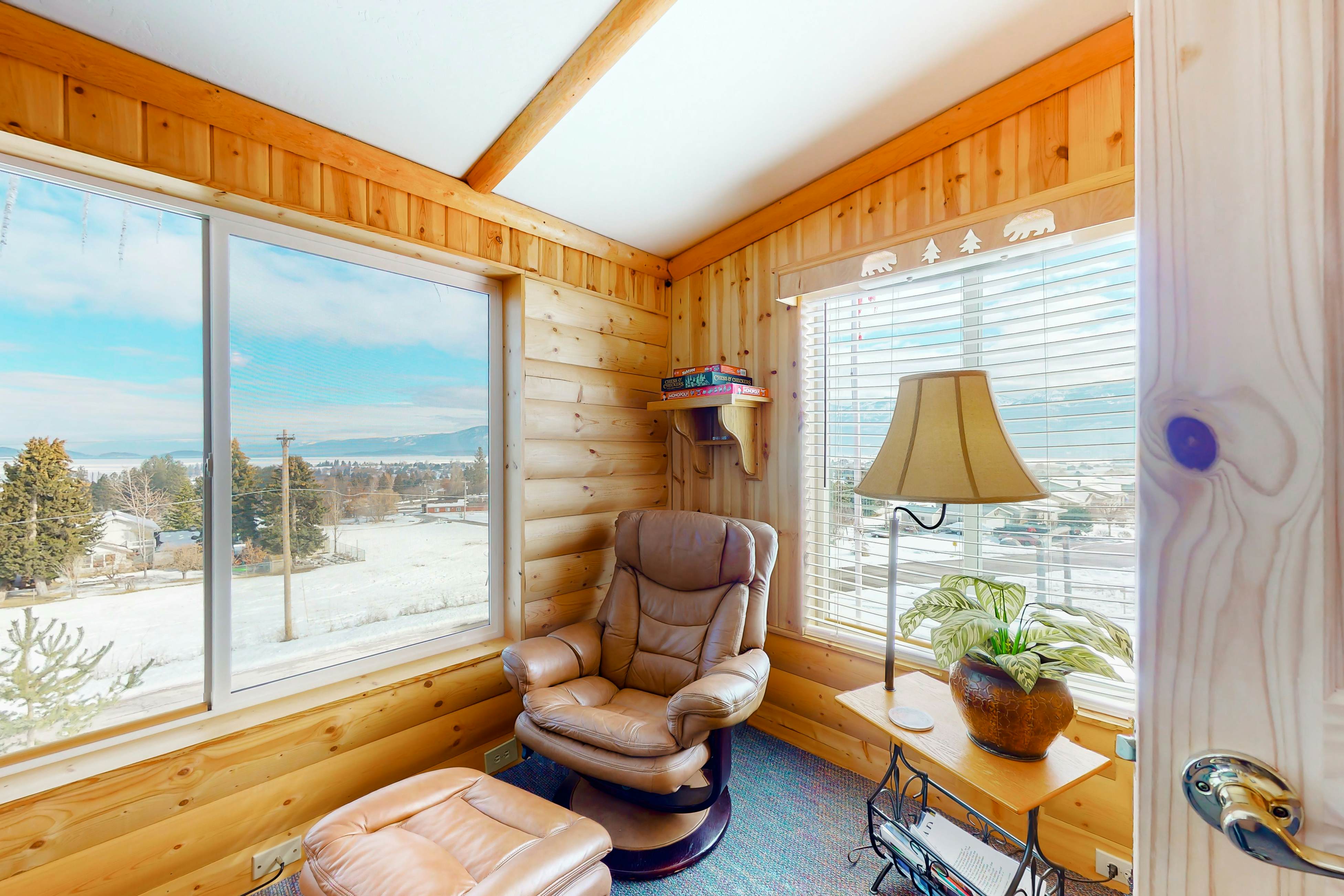 The Lake House 2 BD Polson, MT Vacation Rental Vacasa