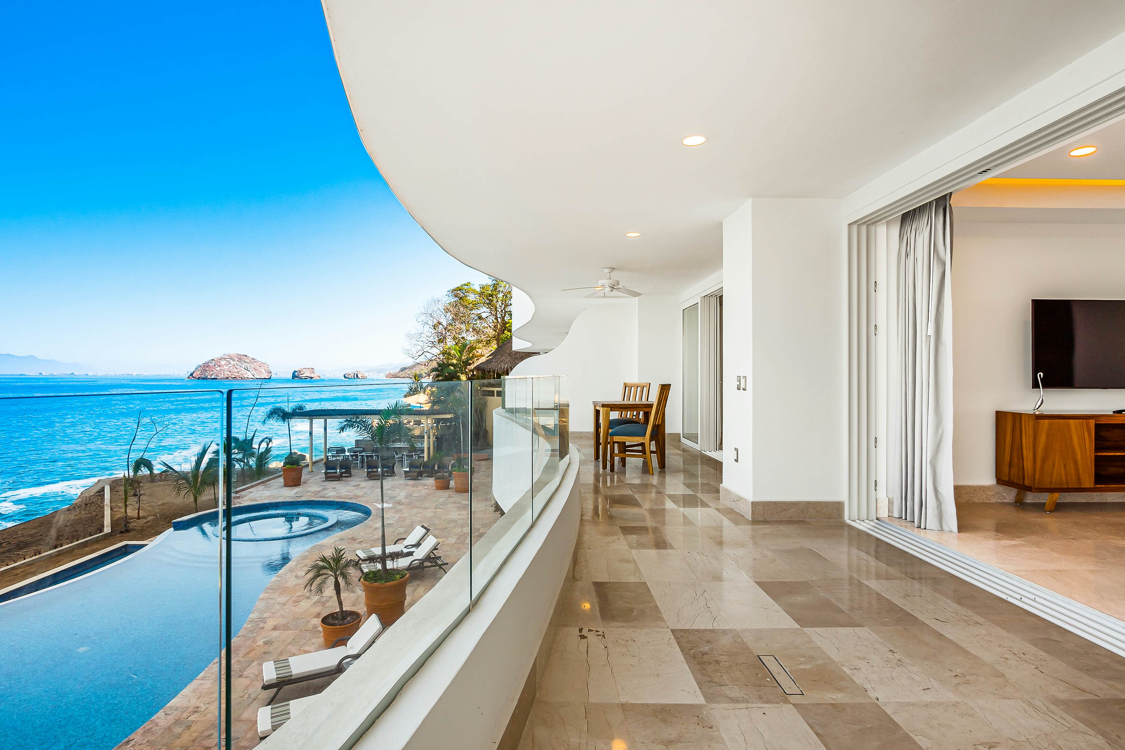 Blue Horizon 203 at Residences