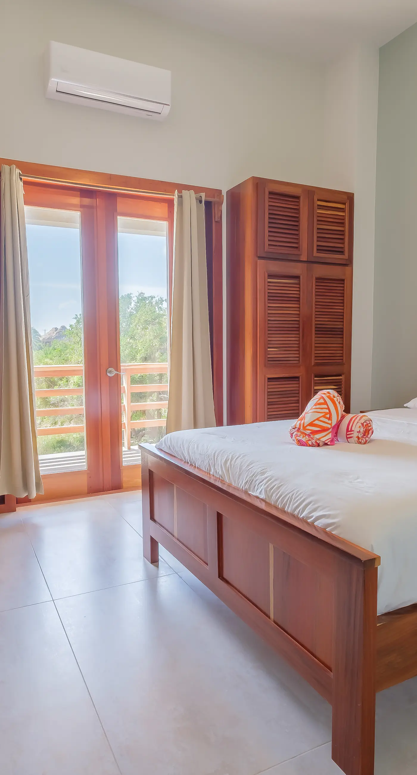 Suite 2 at Island Pearl Gold Standard Certified