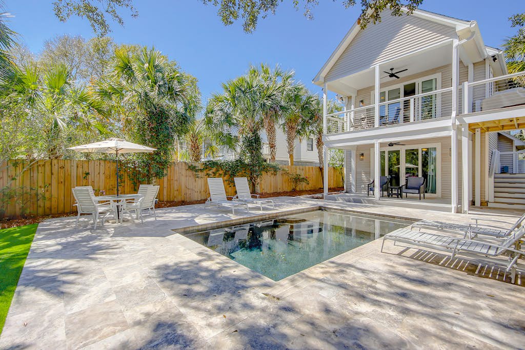 Gorgeous home with private pool, deck, enclosed patio, central AC, & balcony — Isle of Palms, SC — vacation rental