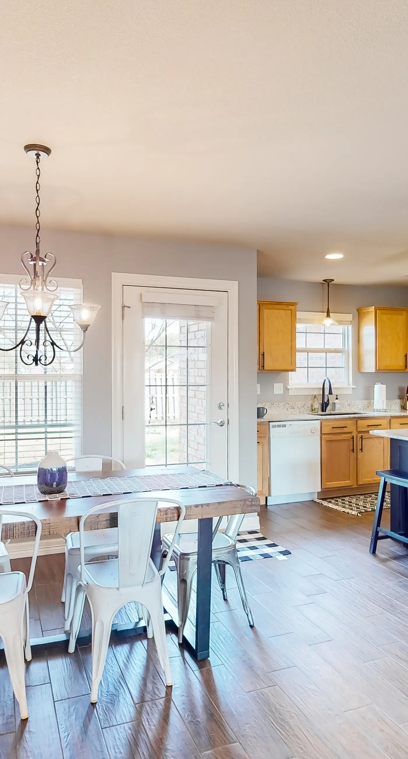 The Brick Beauty on Cabriolet