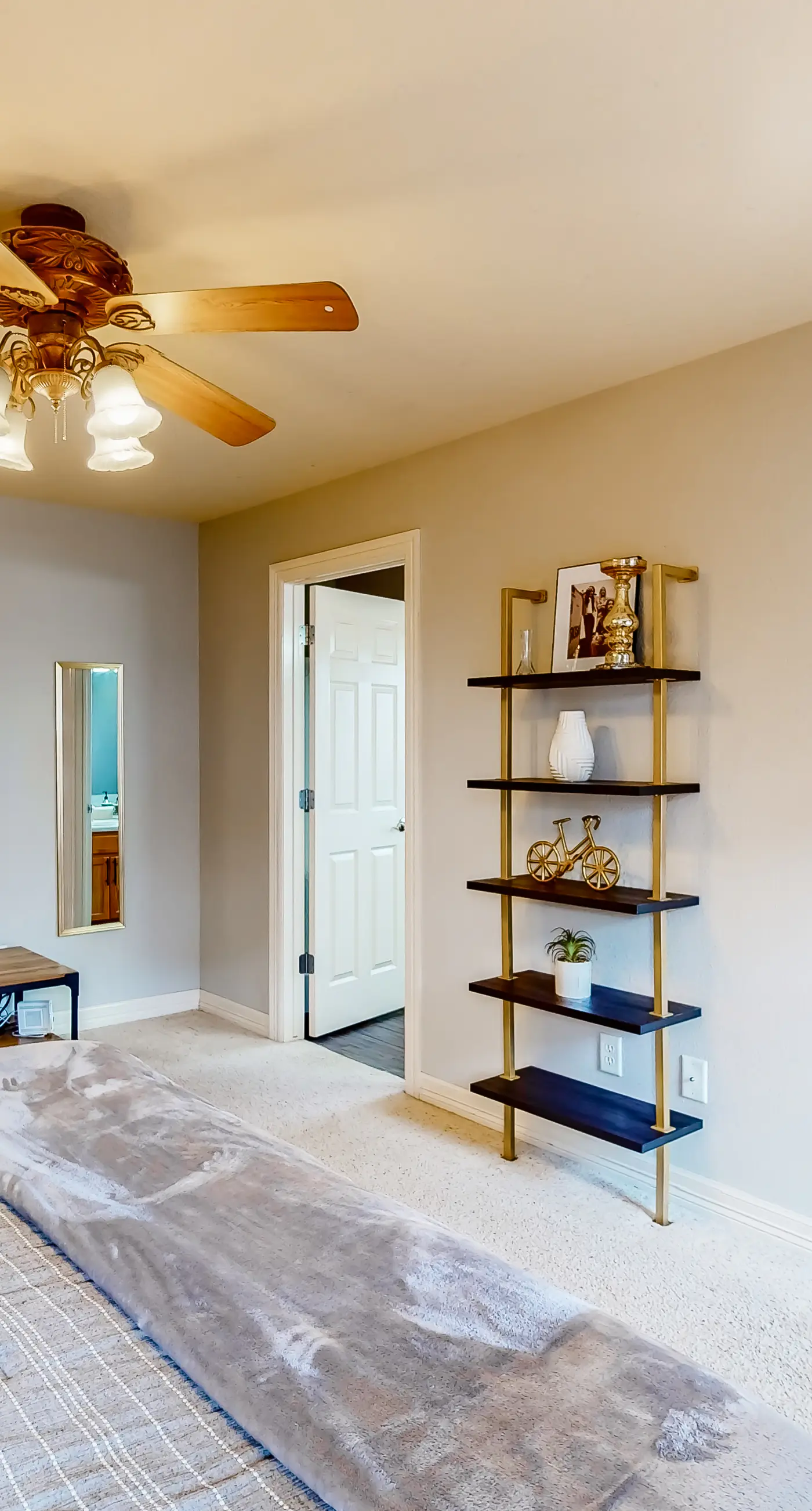 The Brick Beauty on Cabriolet