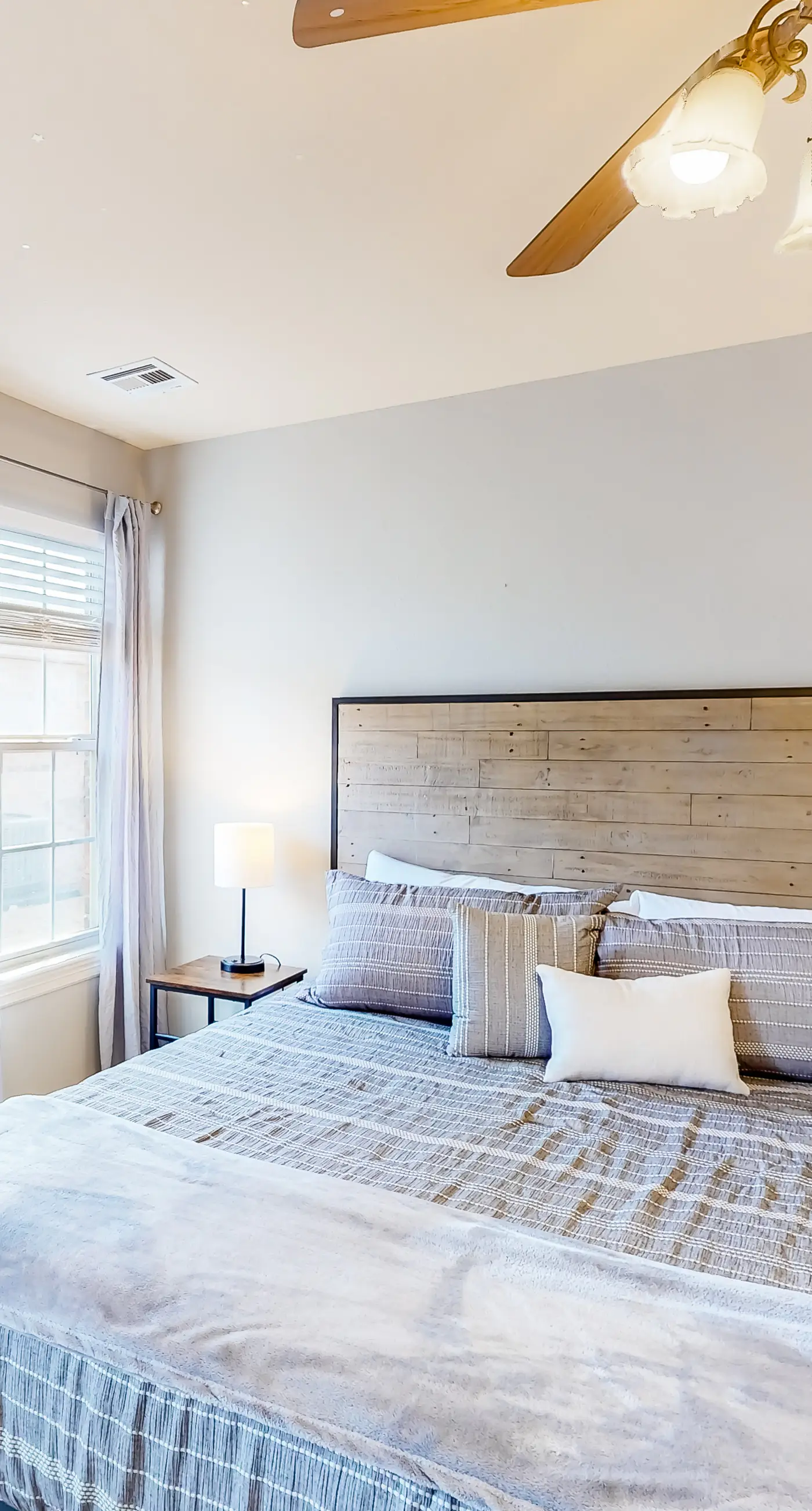 The Brick Beauty on Cabriolet