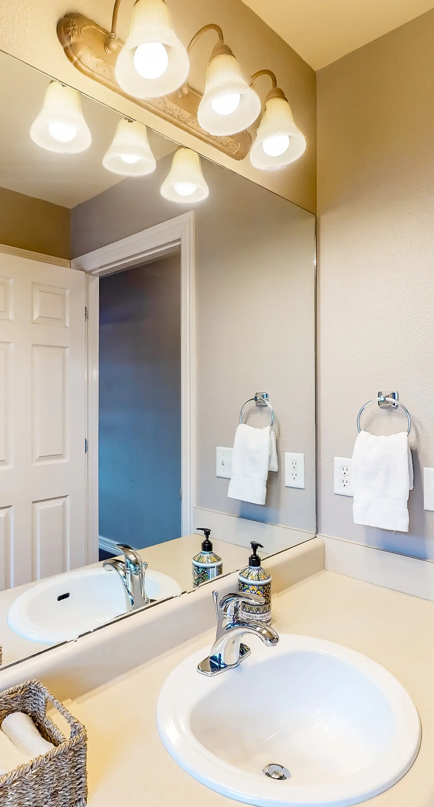 The Brick Beauty on Cabriolet