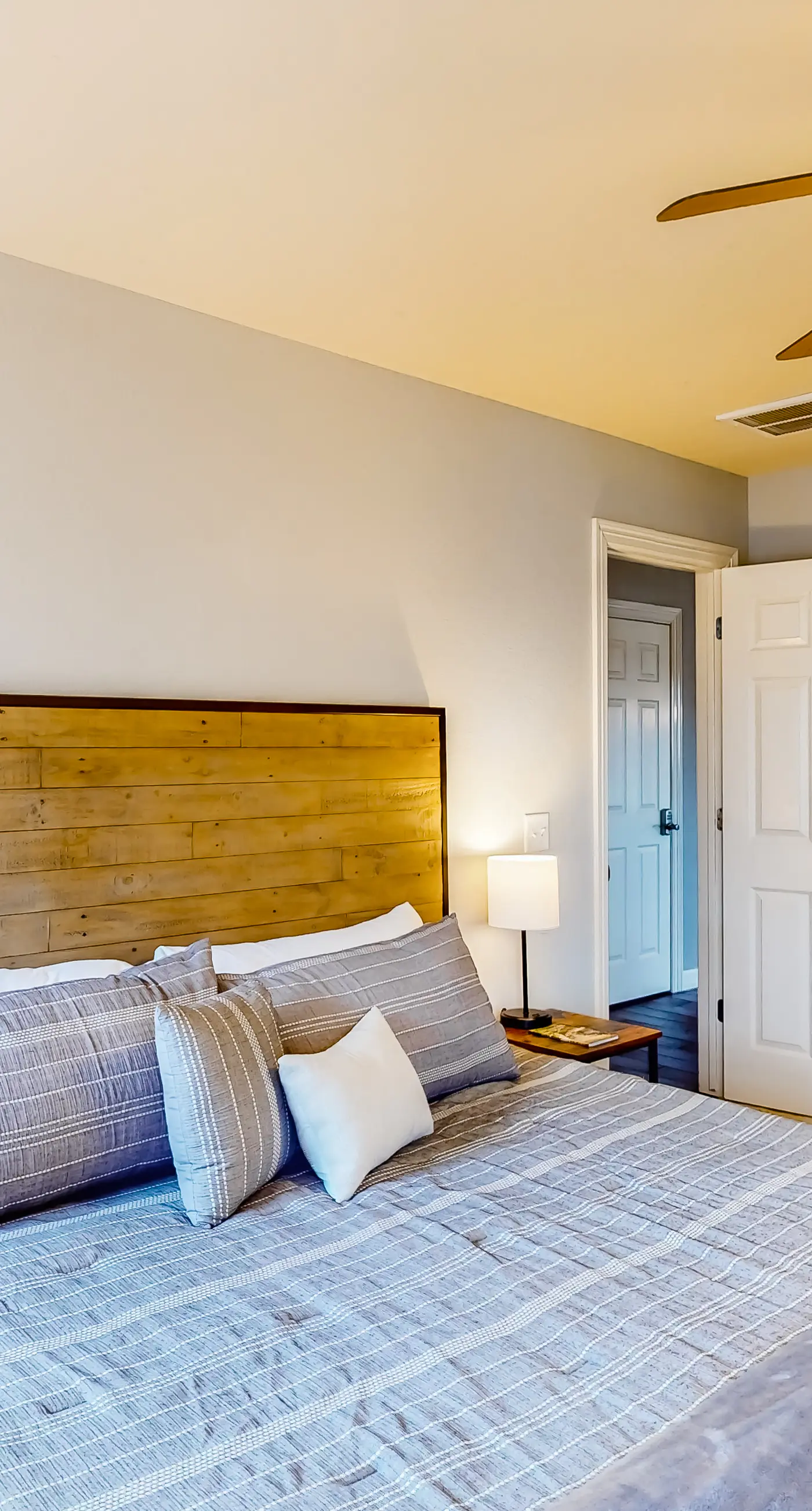 The Brick Beauty on Cabriolet