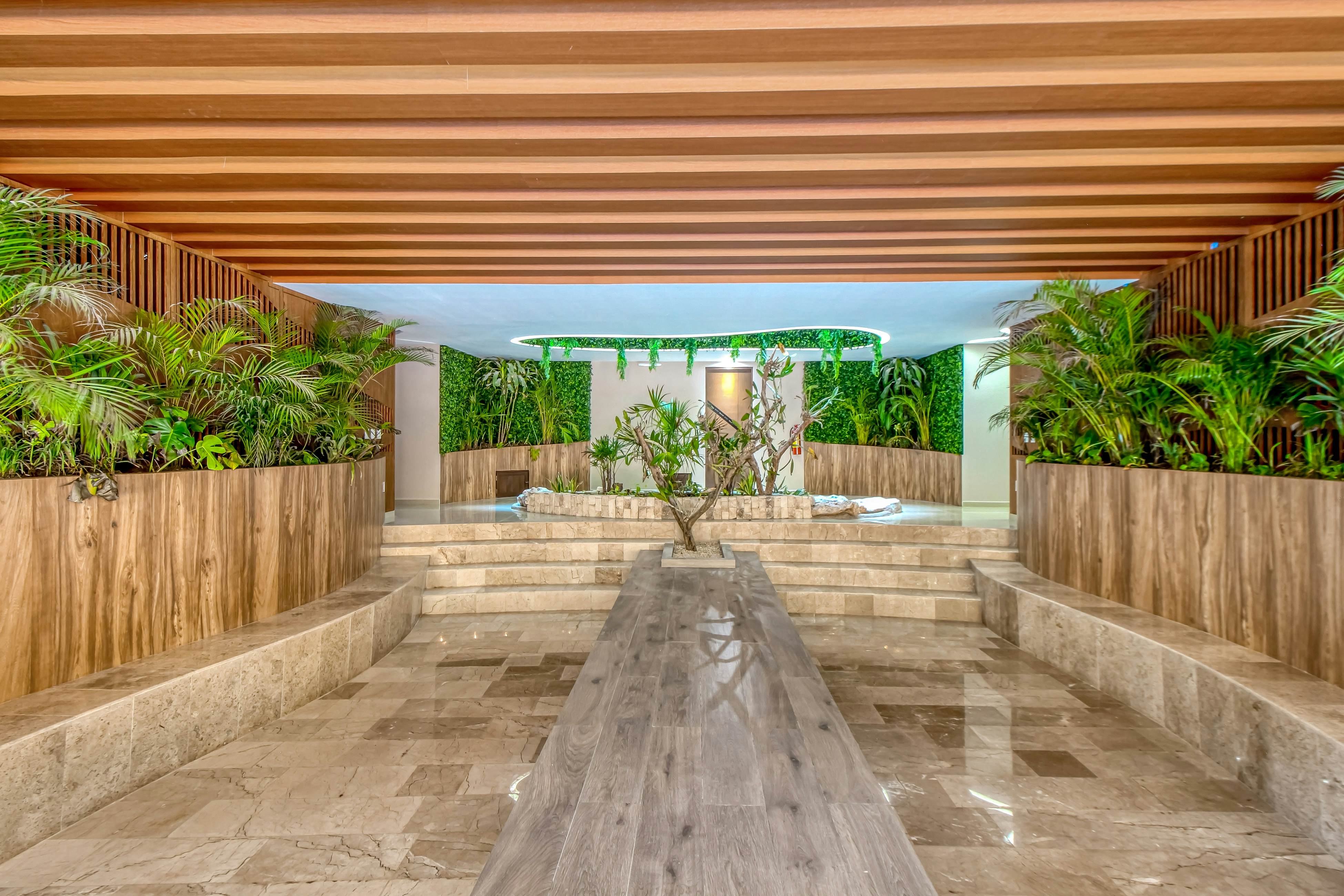 Menesse Tulum B104 at Av Coba