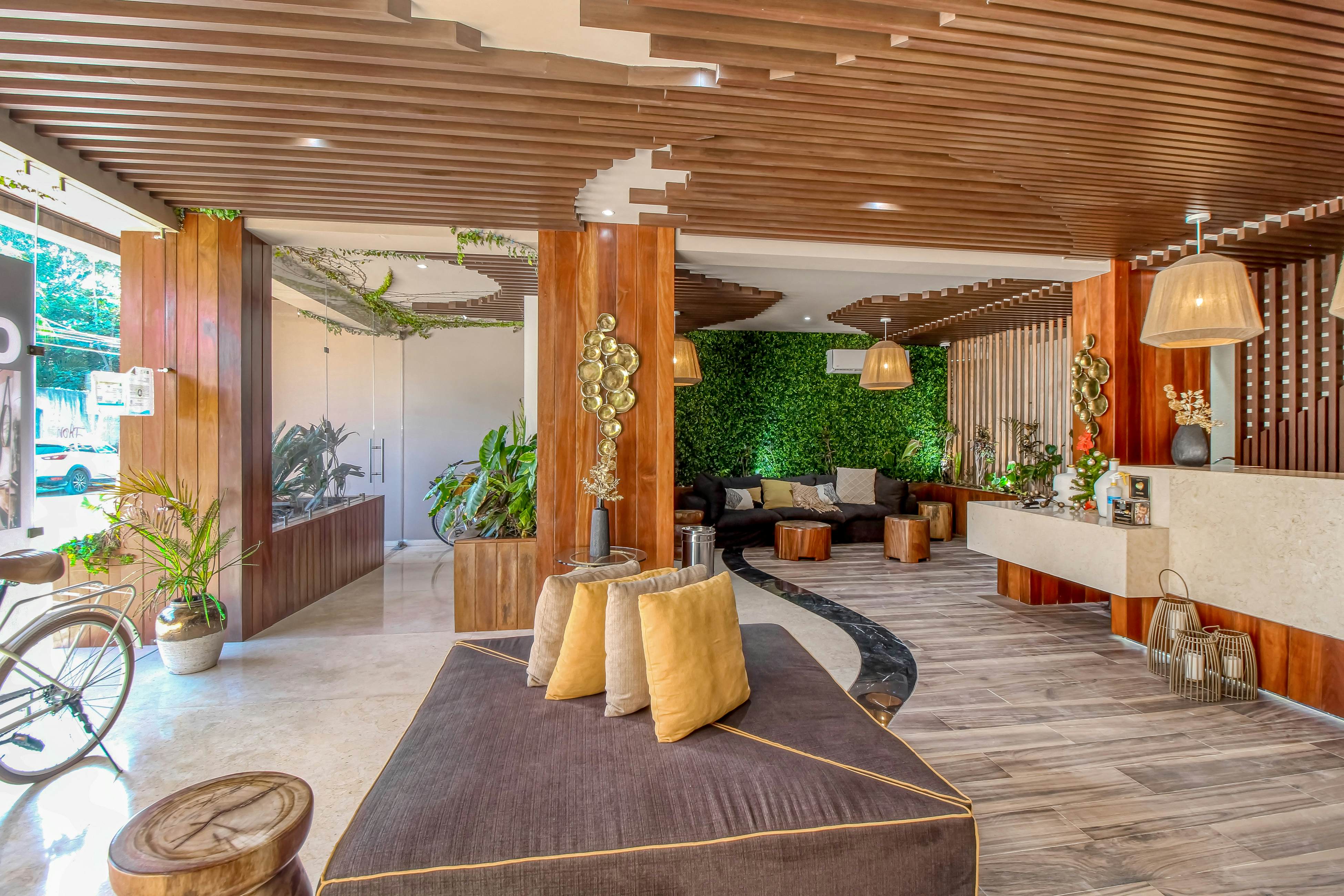 Menesse Tulum B104 at Av Coba