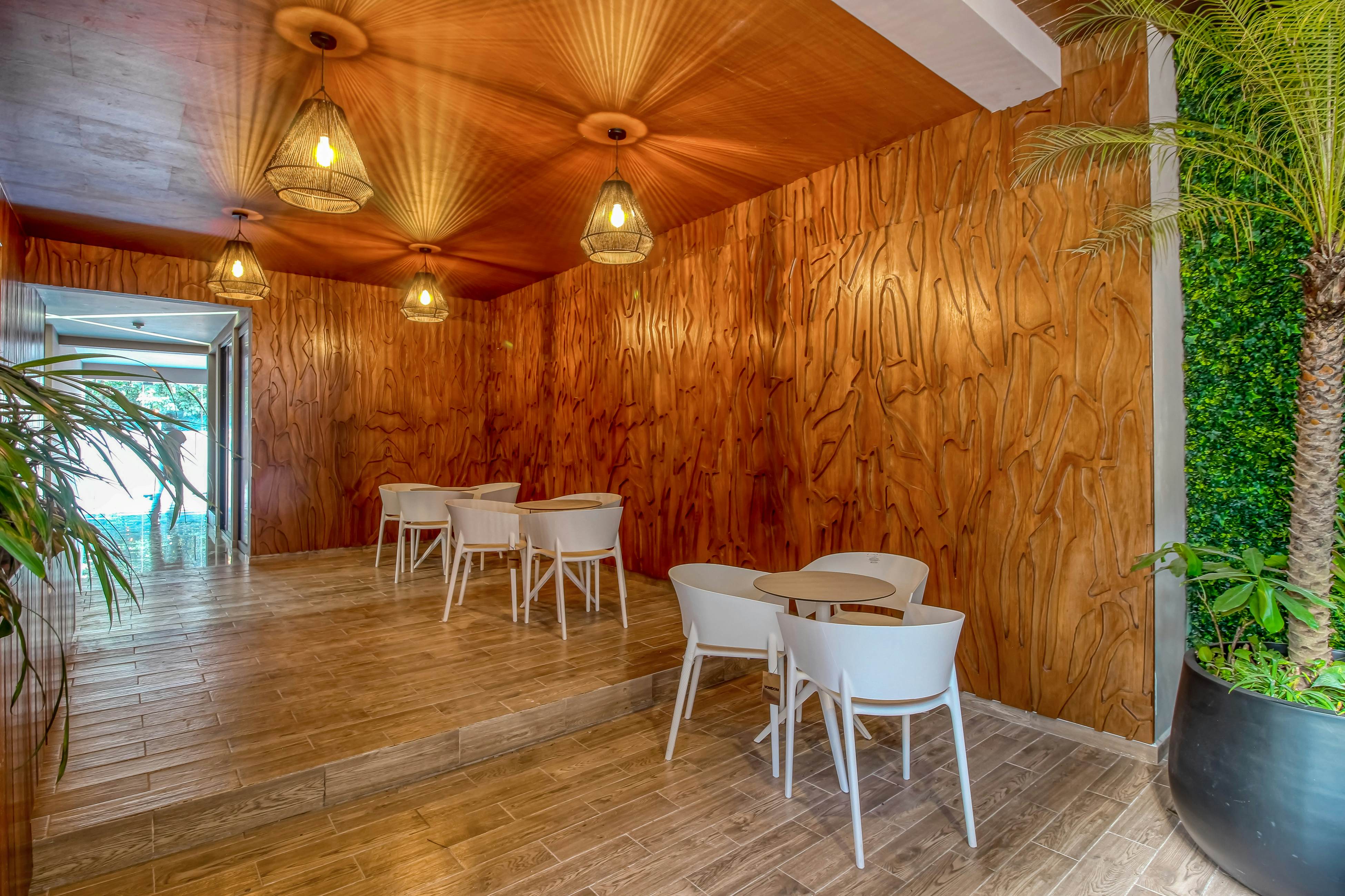 Menesse Tulum B104 at Av Coba