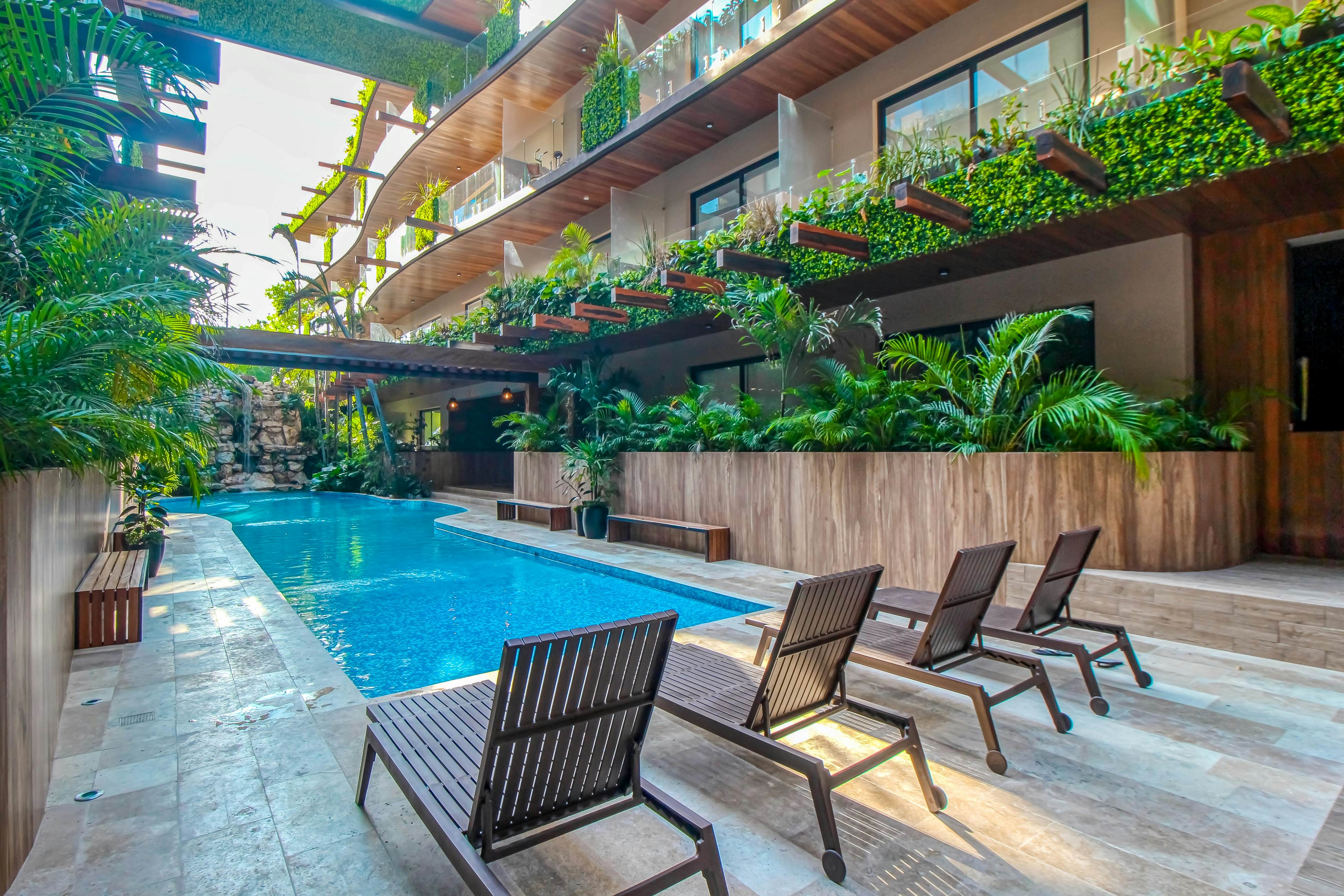 Menesse Tulum B104 at Av Coba