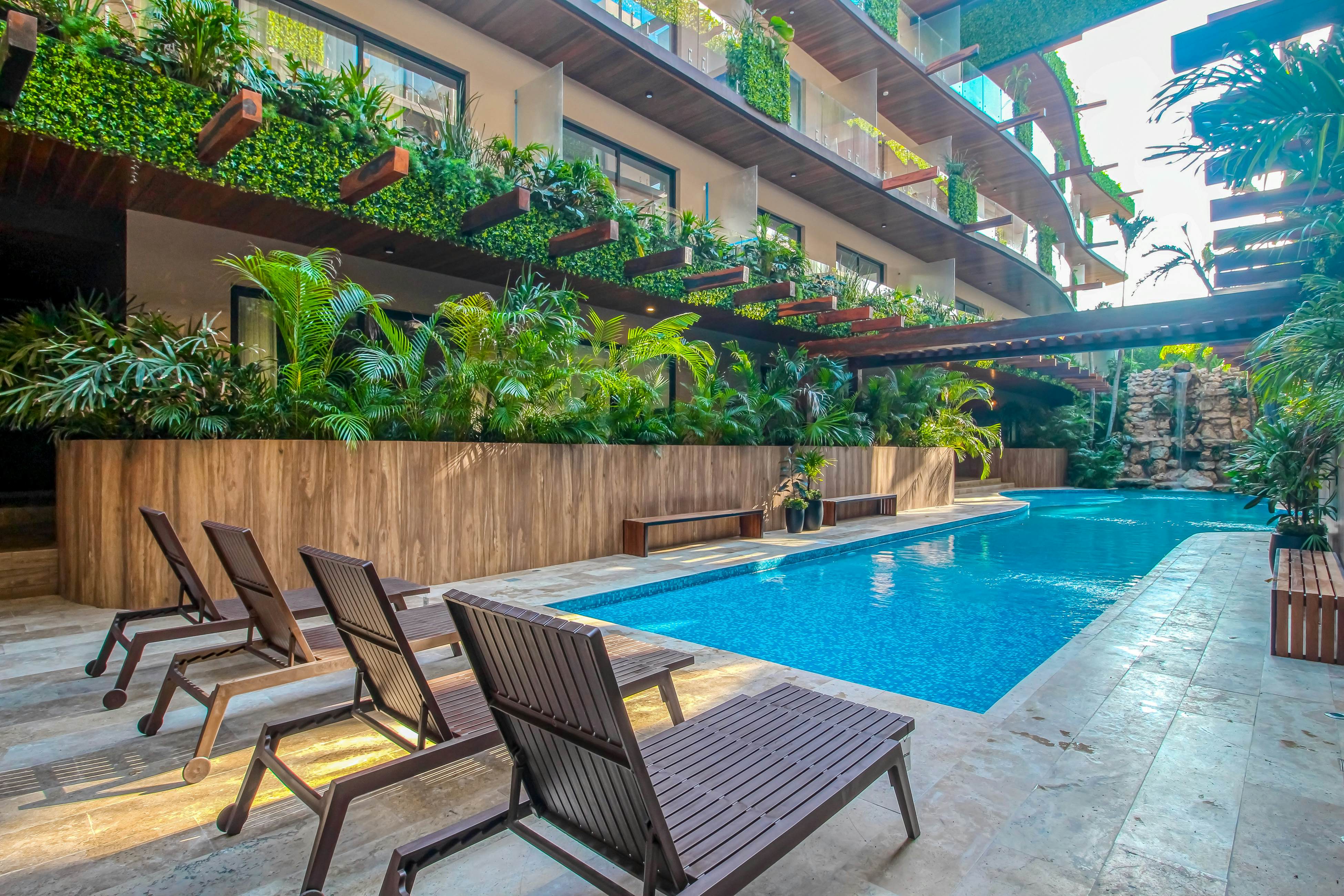 Menesse Tulum B104 at Av Coba