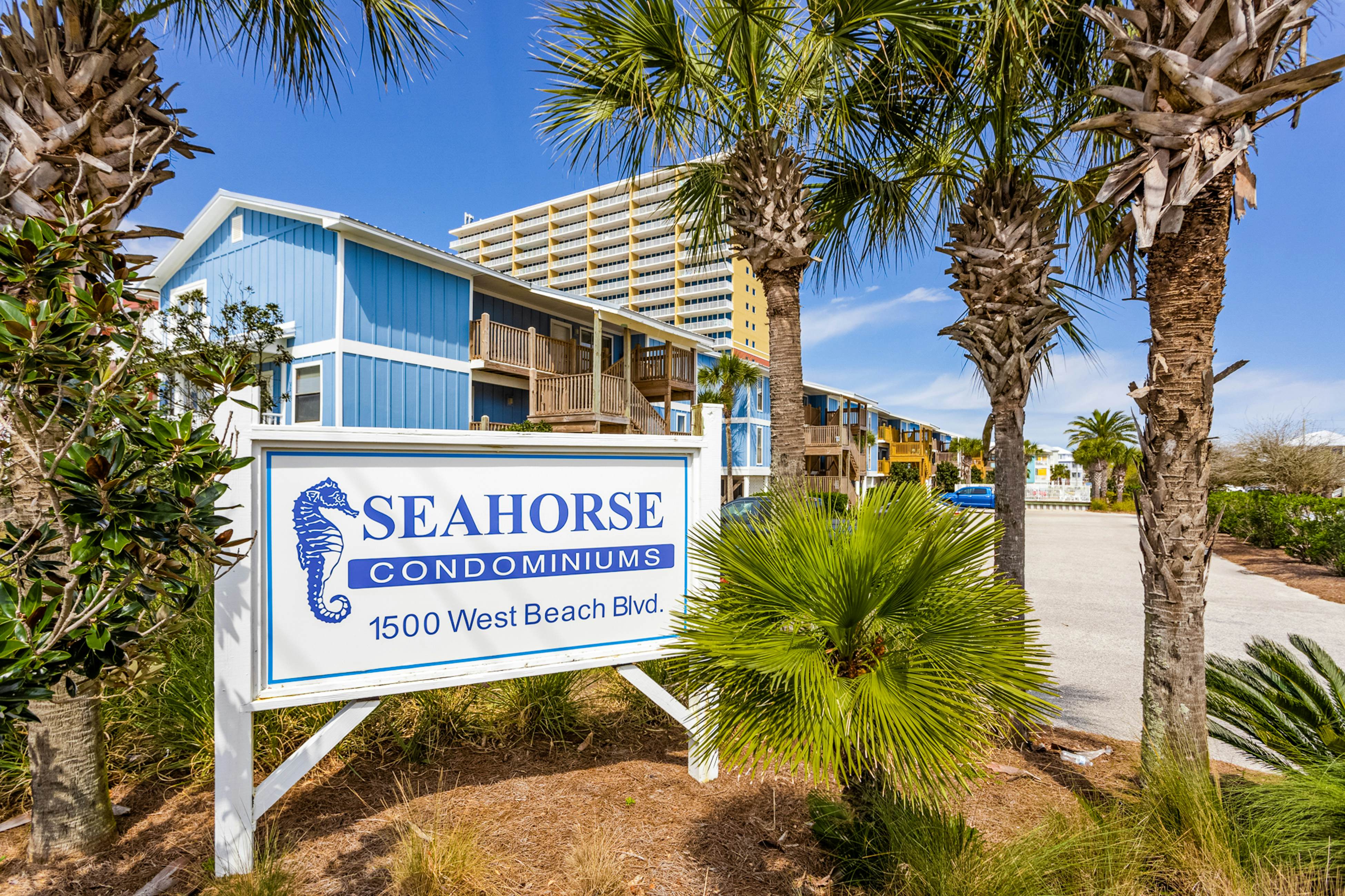Seahorse 122 2 BD Gulf Shores, AL Vacation Rental Vacasa