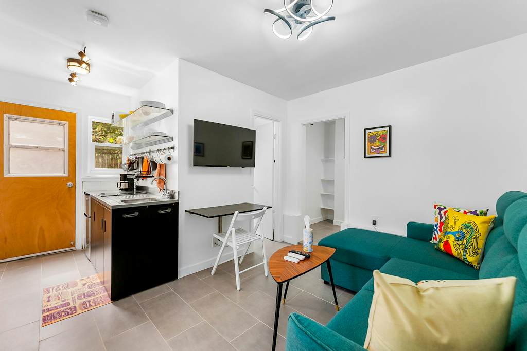 Seabreeze Hideaway B 30 Night Minimum - Honolulu