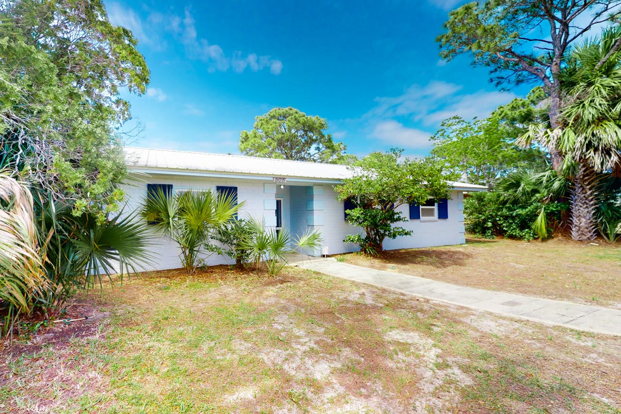 Buchanan Bay Bungalow 3 BD Dauphin Island, AL Vacation Rental Vacasa