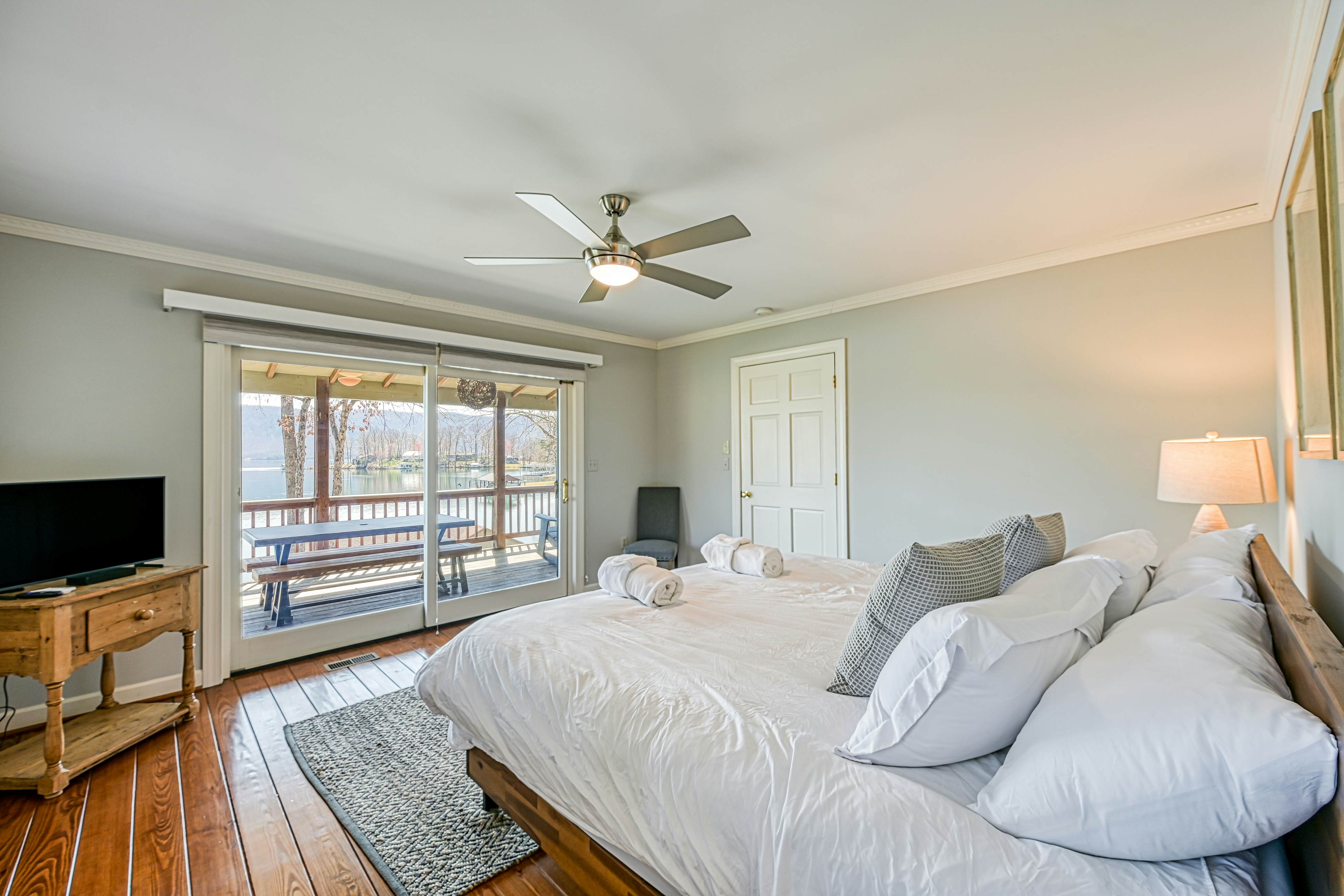 The Lodge on Smith Mountain Lake