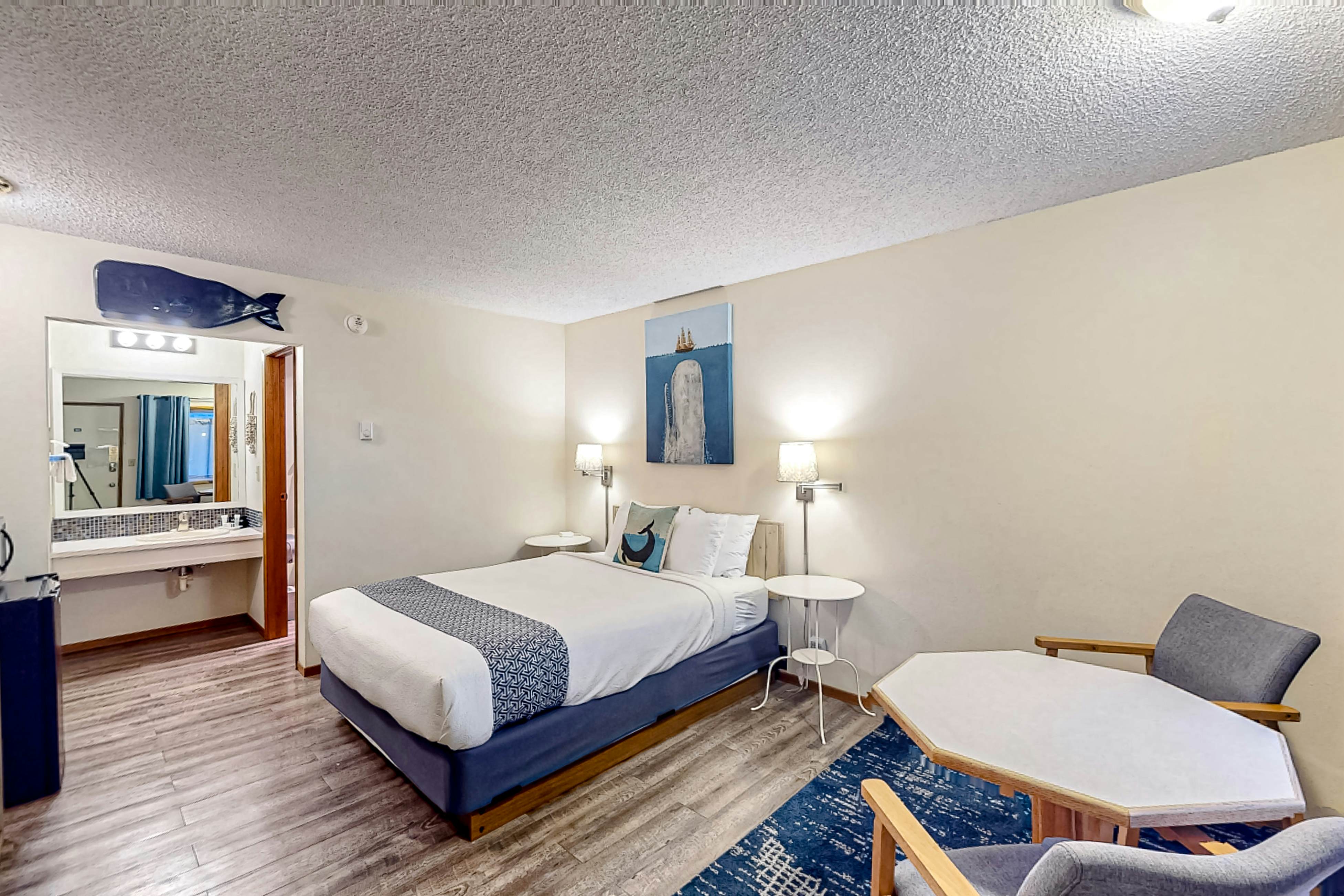 Lamplighter Inn - 102 Whale Retreat