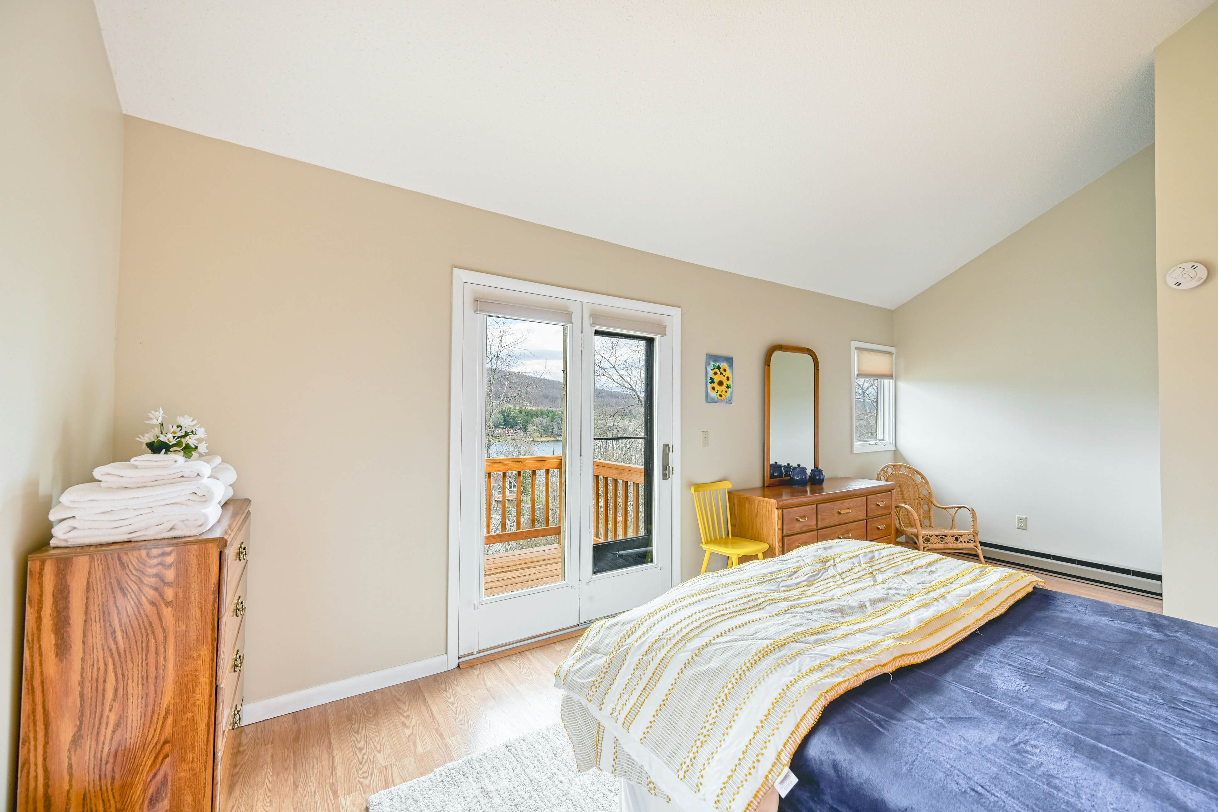 Lakeside & Slopeside