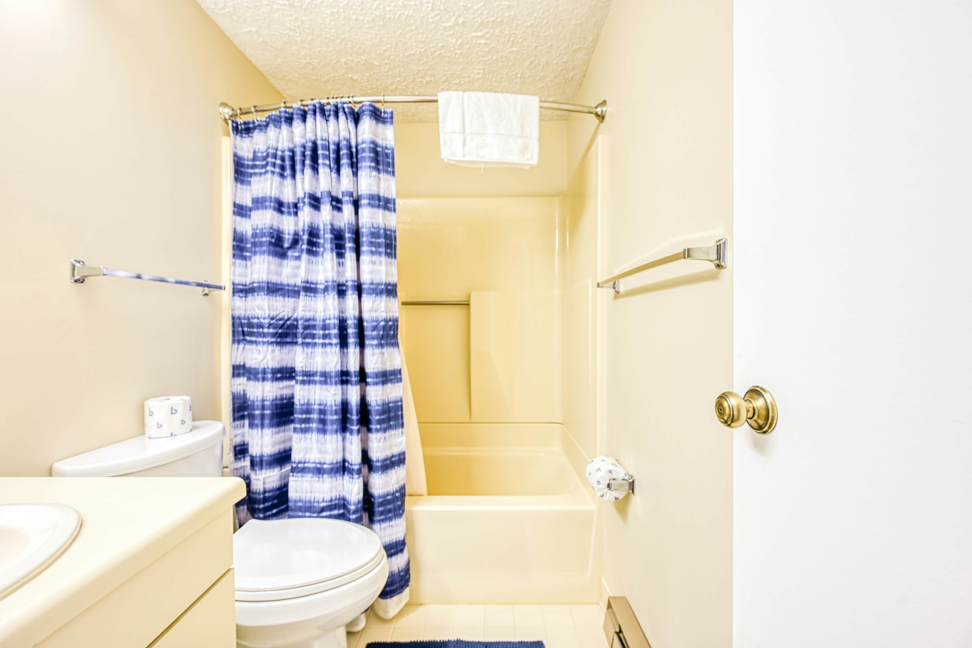 Lakeside & Slopeside