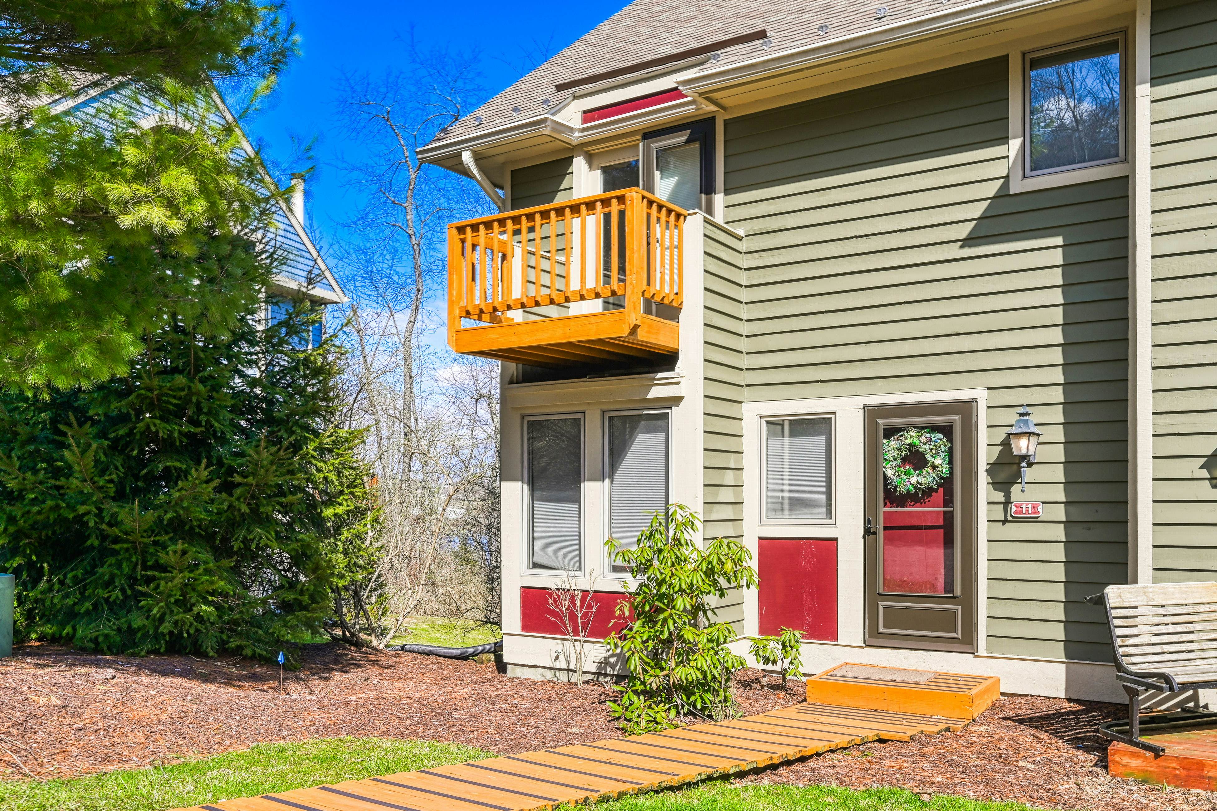 Lakeside & Slopeside