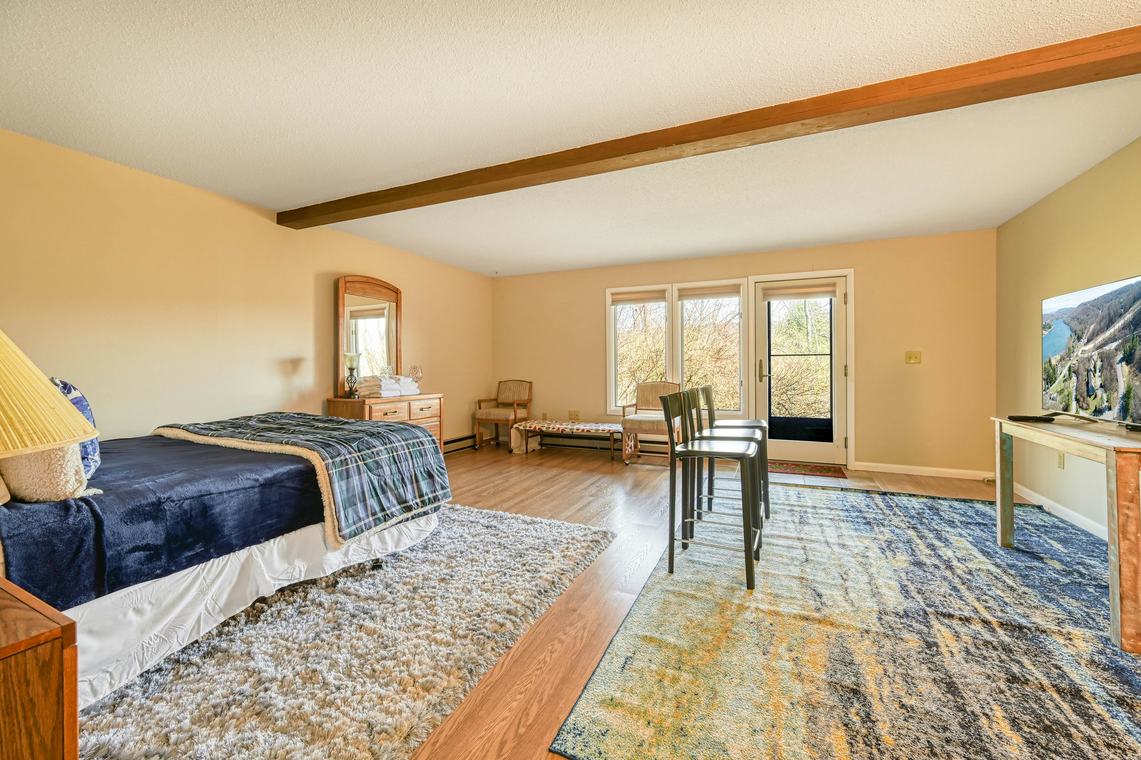 Lakeside & Slopeside