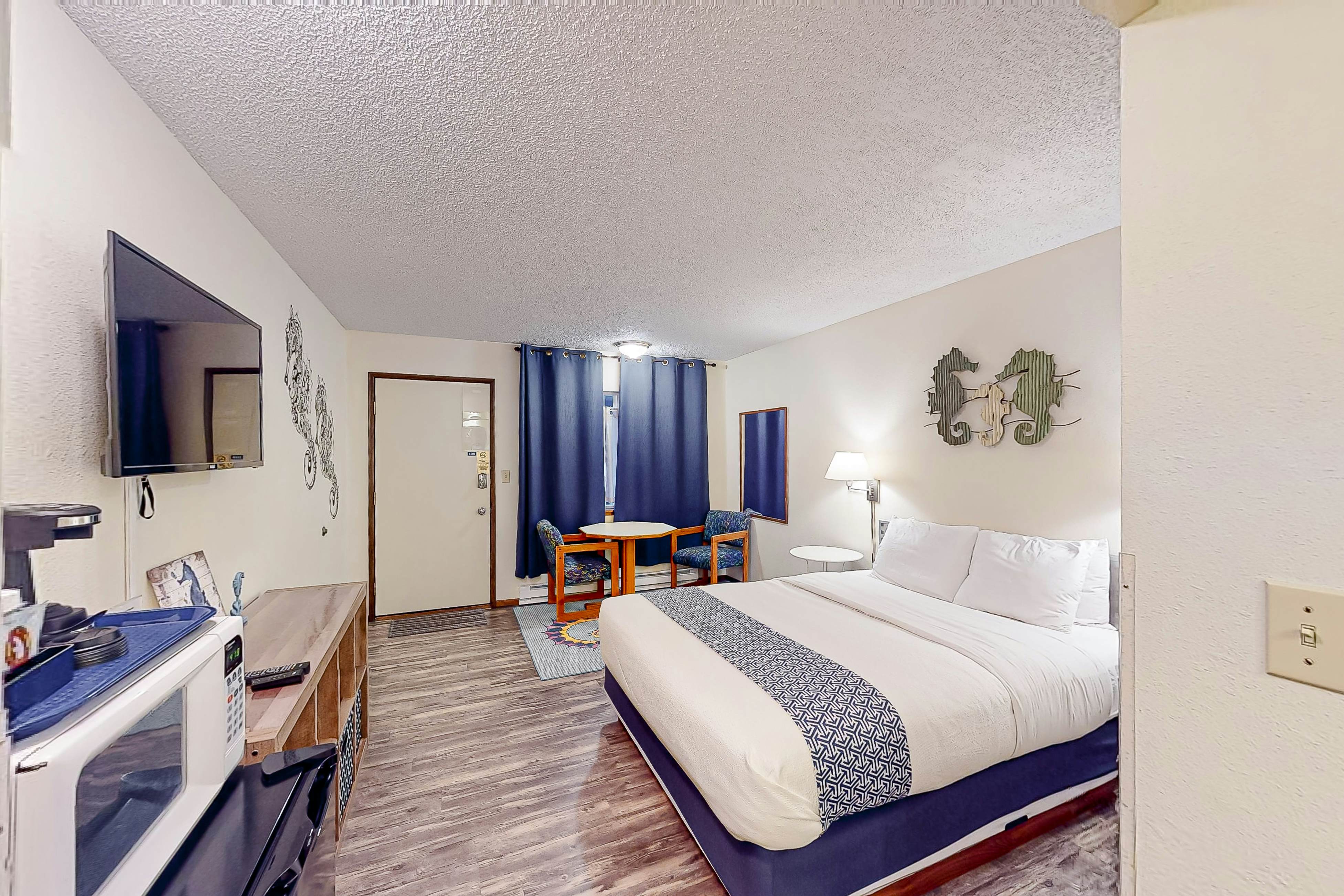 Lamplighter Inn - 109 Seahorse Reef