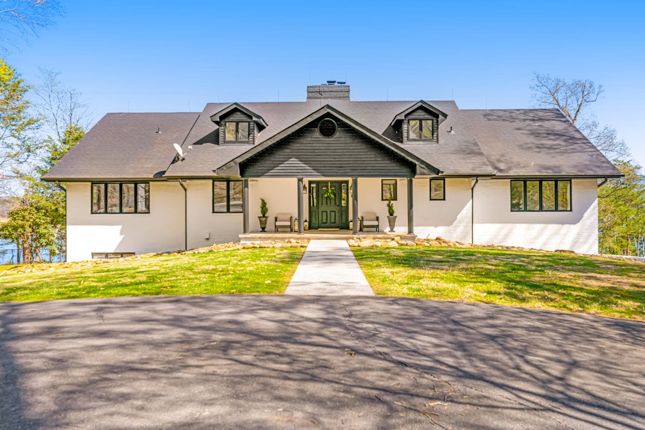 Mossy Point 6 BD Dandridge, TN Vacation Rental Vacasa